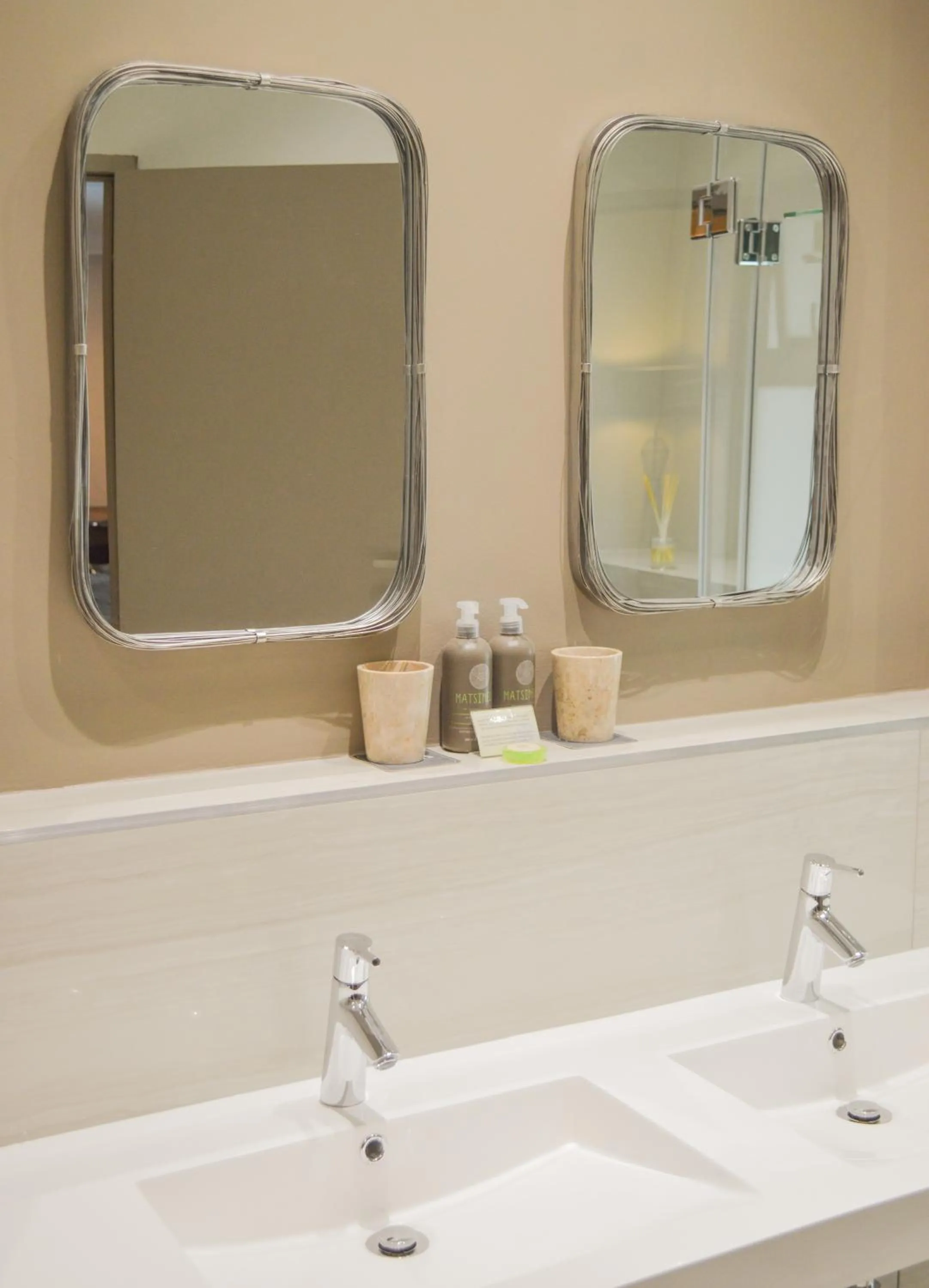 Bathroom in Indaba Hotel, Spa & Conference Center