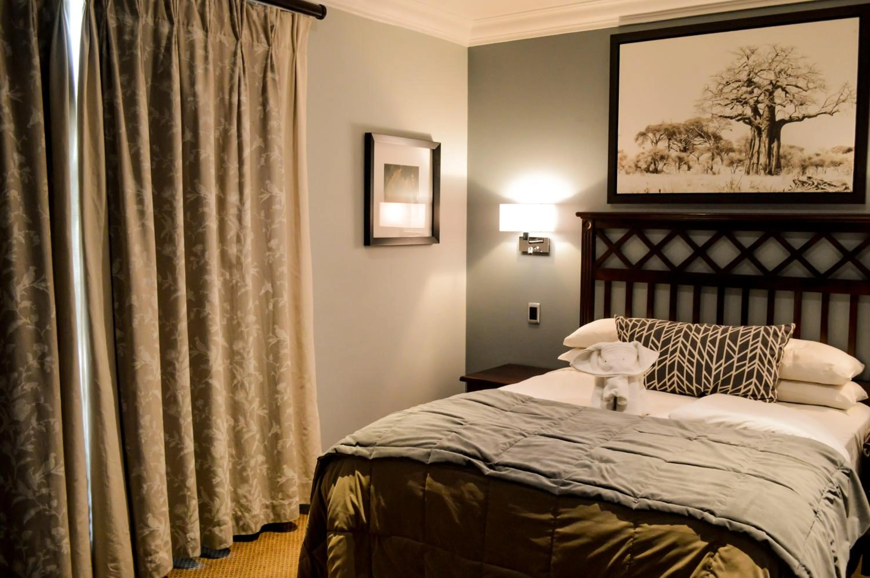 Bed in Indaba Hotel, Spa & Conference Center