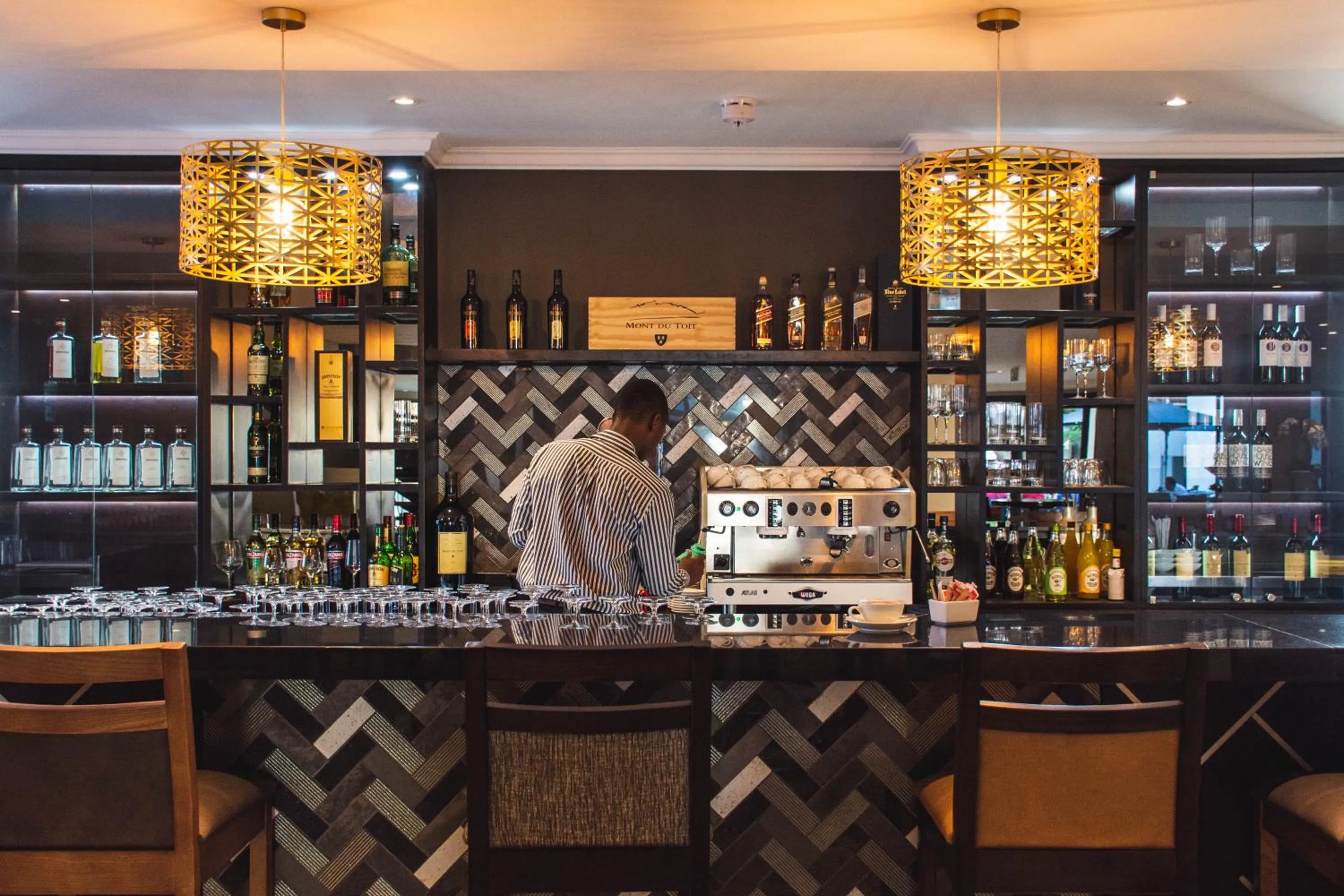 Lounge or bar in Indaba Hotel, Spa & Conference Center