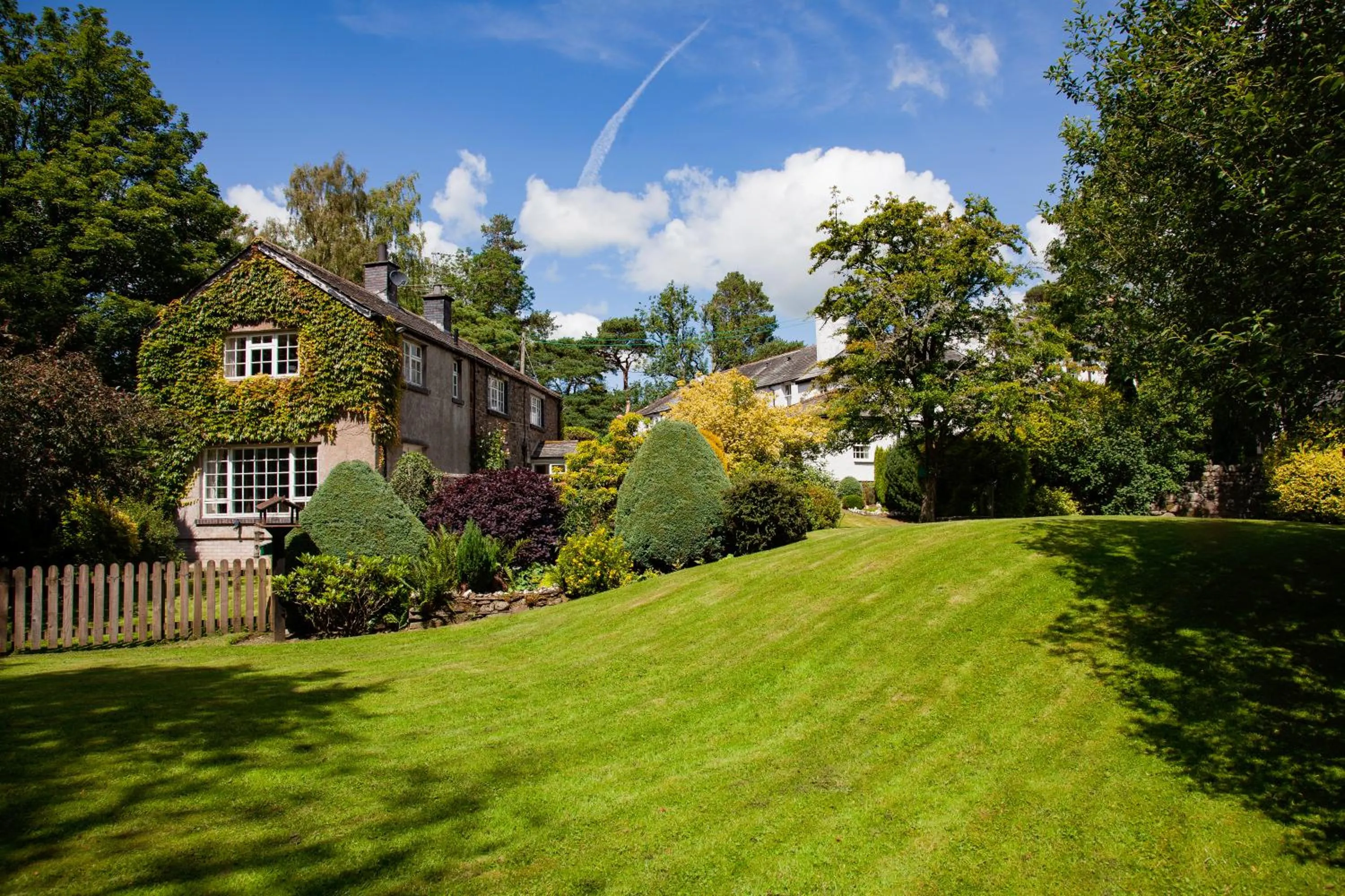 Garden in The Pheasant Inn - The Inn Collection Group