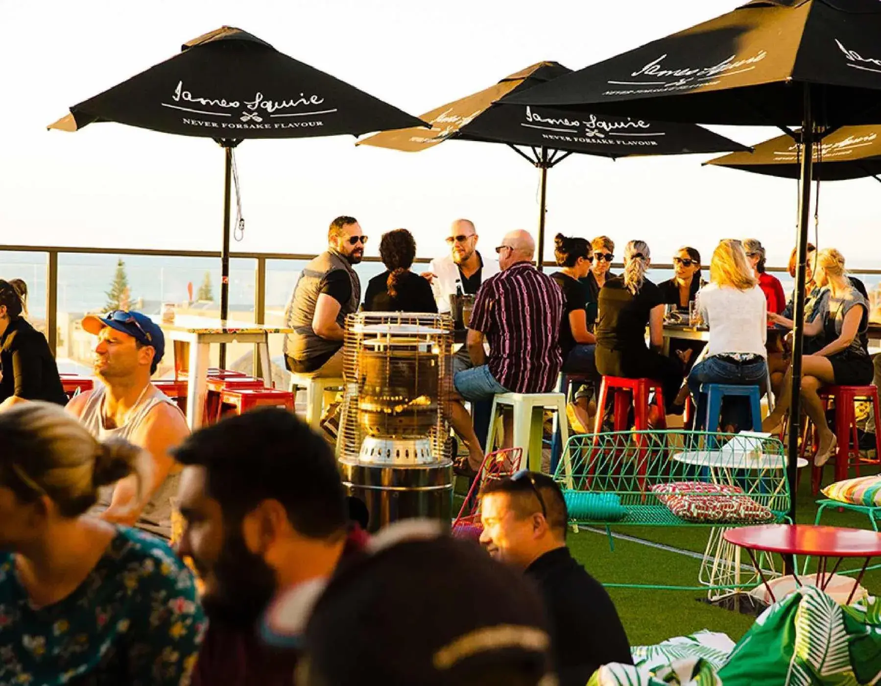 Restaurant/places to eat in The Gerald Apartment Hotel Restaurant/places to eat in The Gerald Apartment Hotel