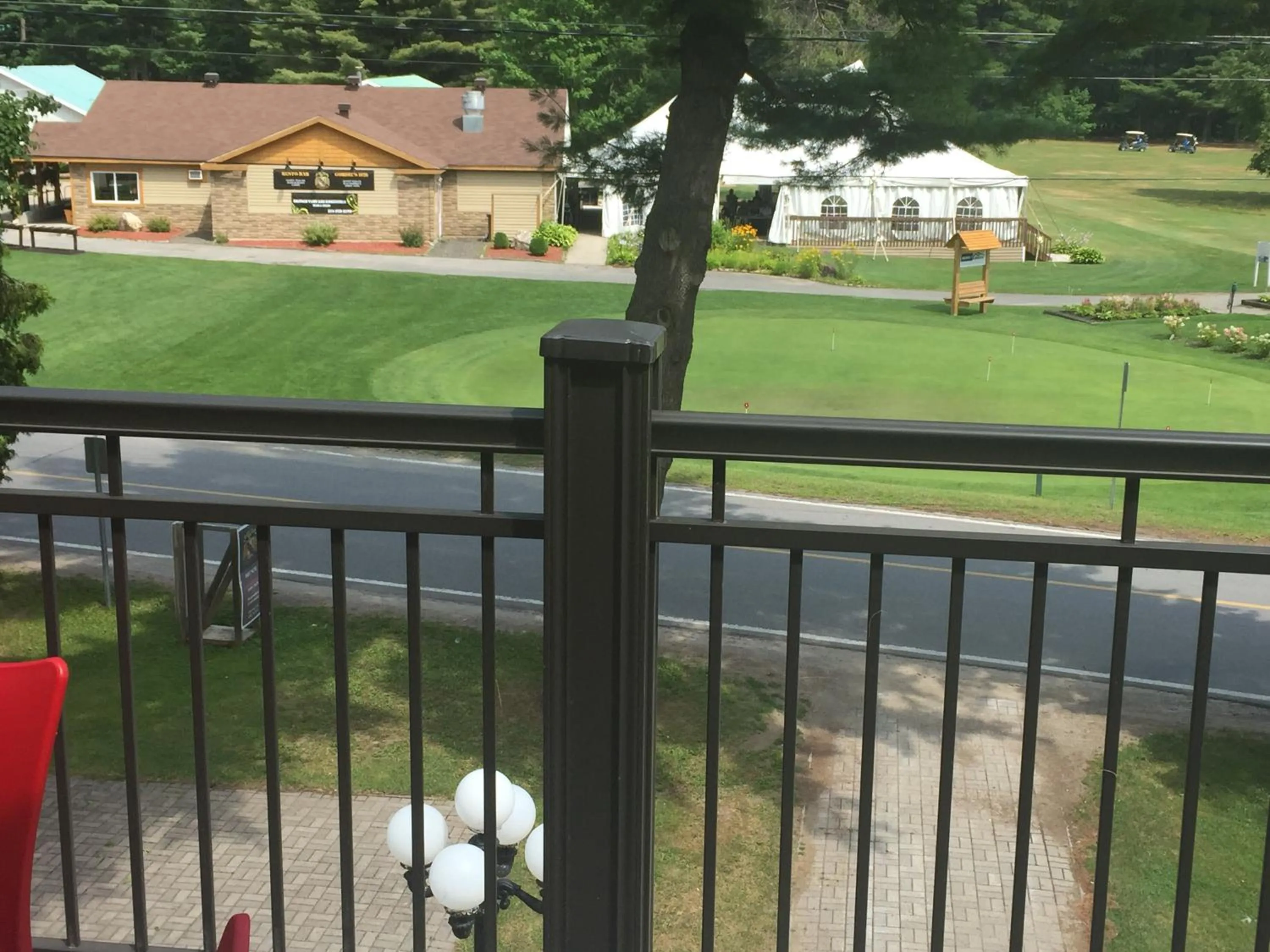 BBQ facilities in Rawdon Golf Resort