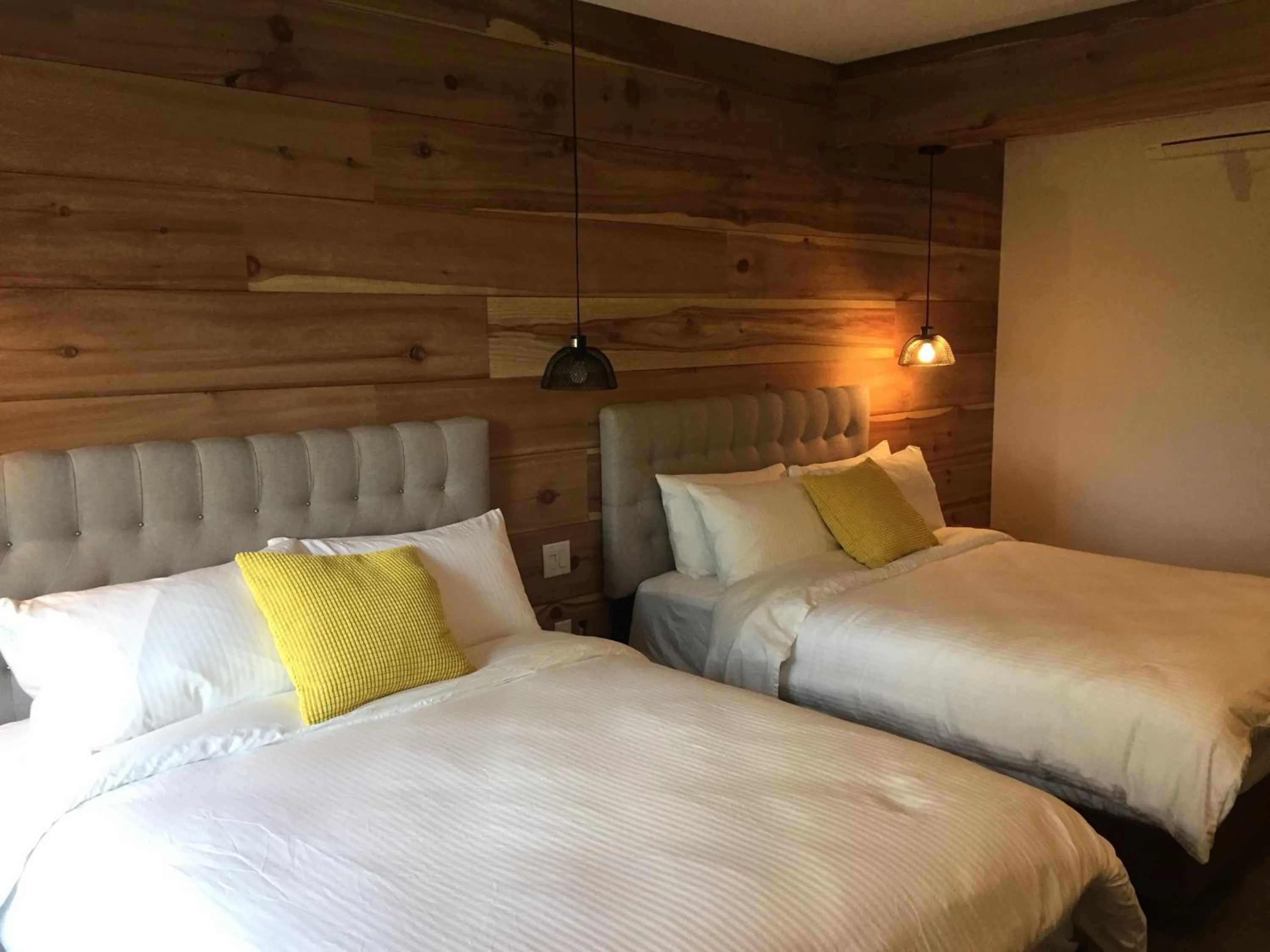 Lake view, Bed in Rawdon Golf Resort