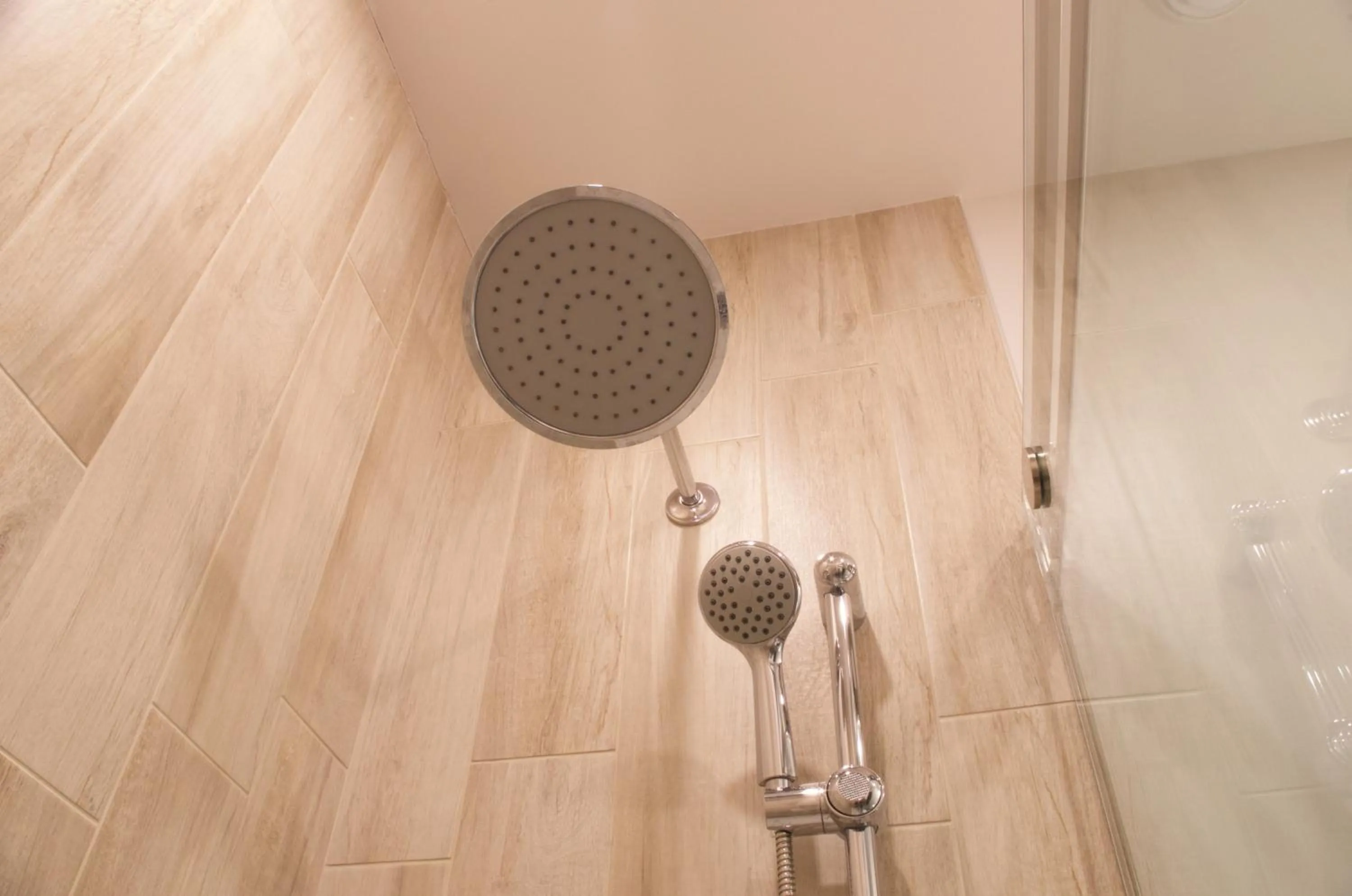 Shower in Rawdon Golf Resort