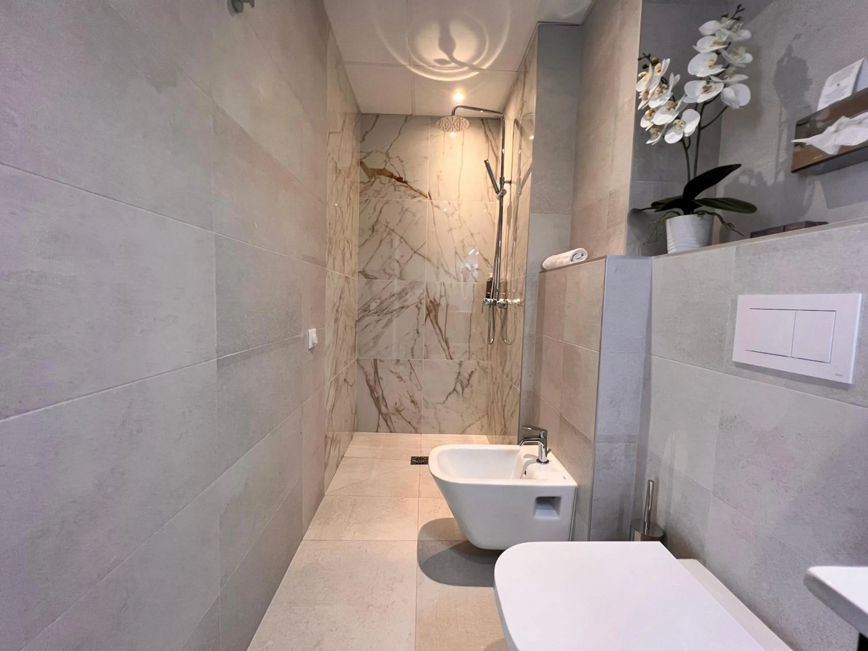 Bathroom in Hotel Olympia