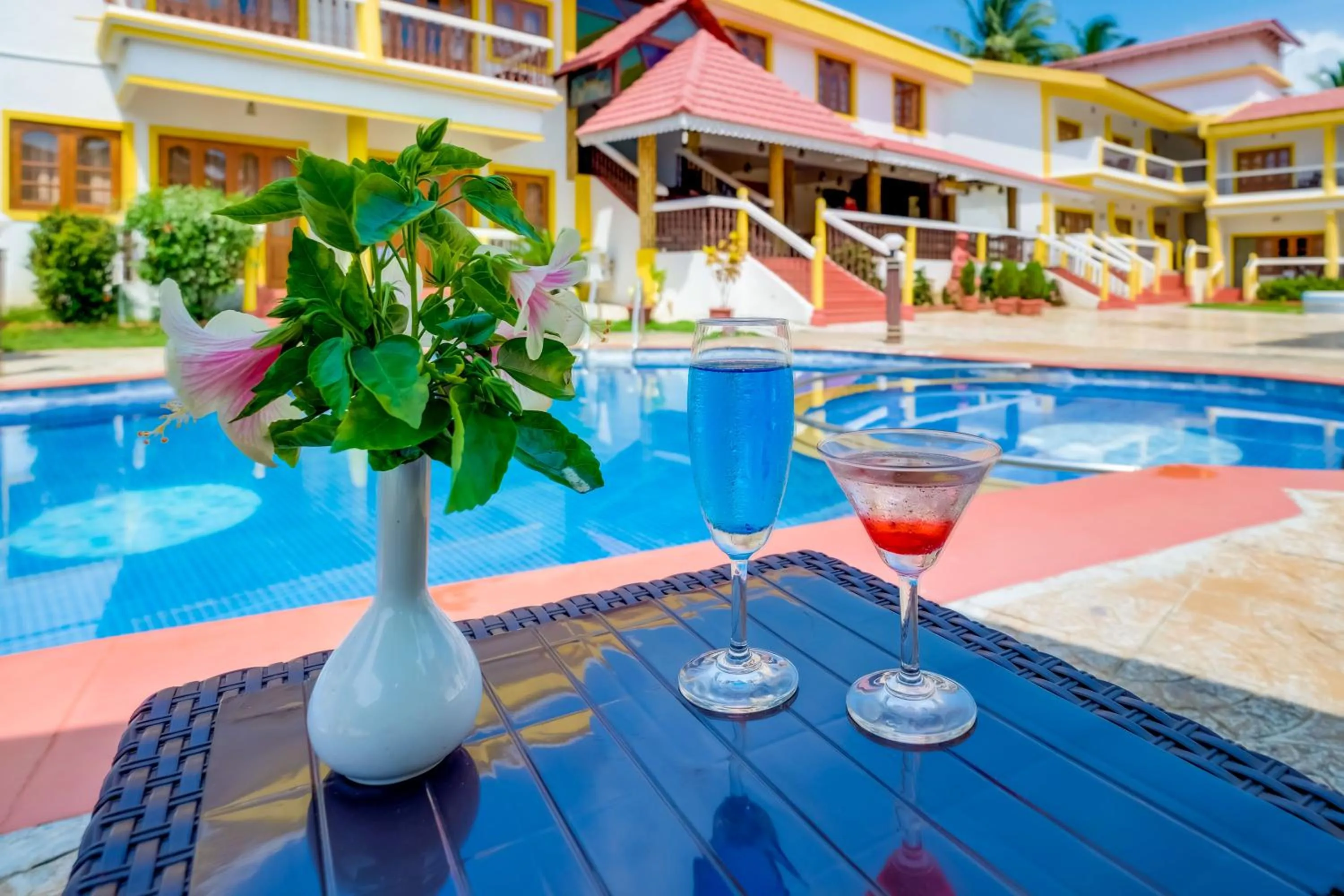 Swimming pool in Spazio Leisure Resort, Goa