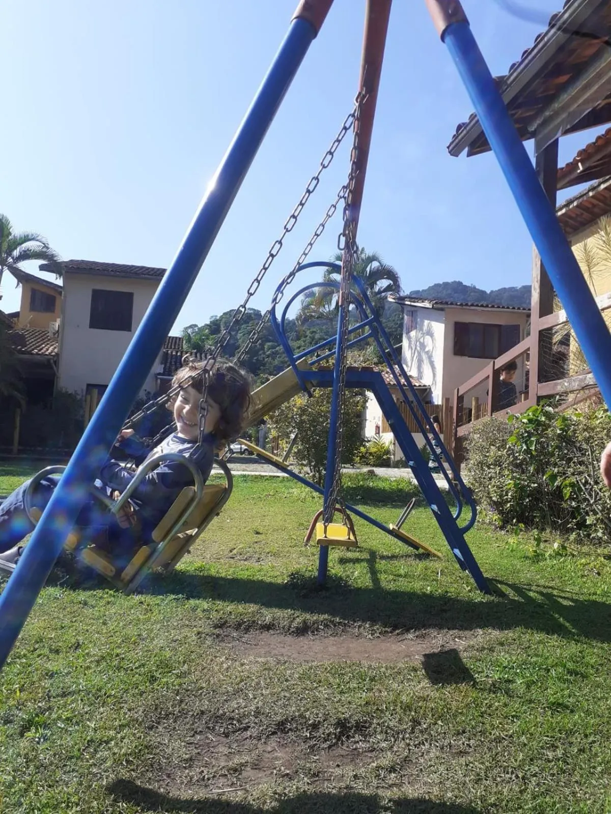 Children play ground in Chalé Praia Boiçucanga wi fi piscina Village Mirante Litoral Norte SP