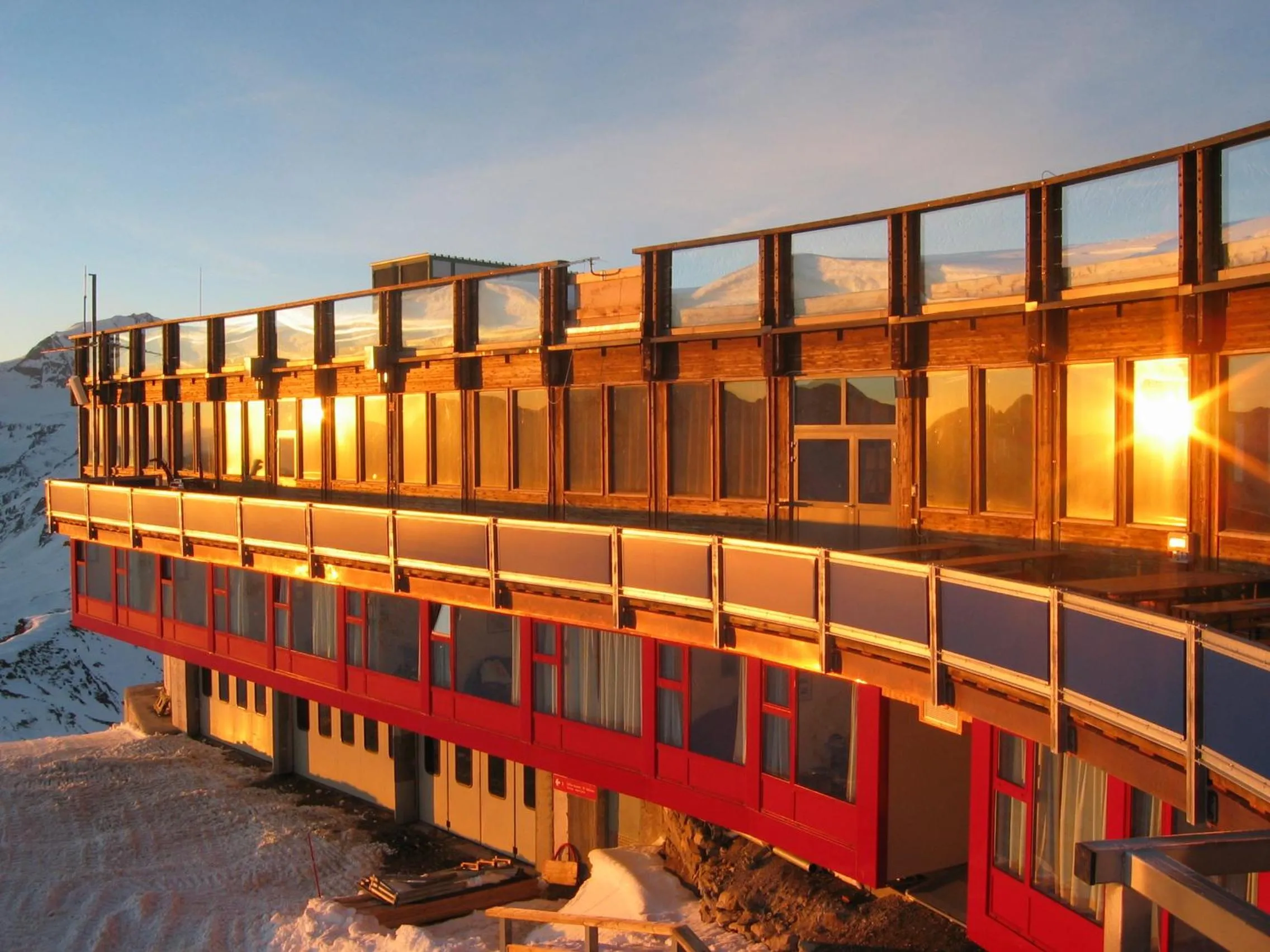 Property building in Glacier Hotel Grawand