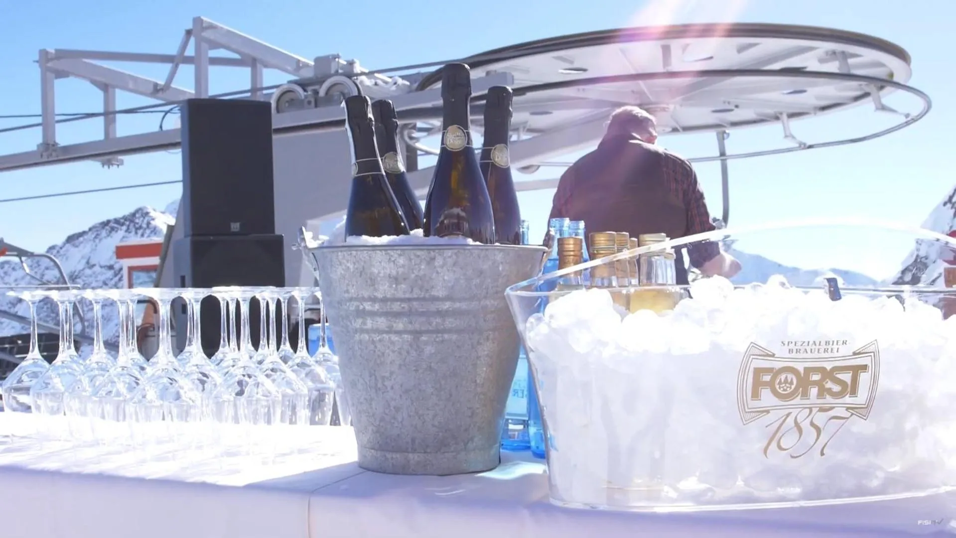 Nightclub / DJ in Glacier Hotel Grawand