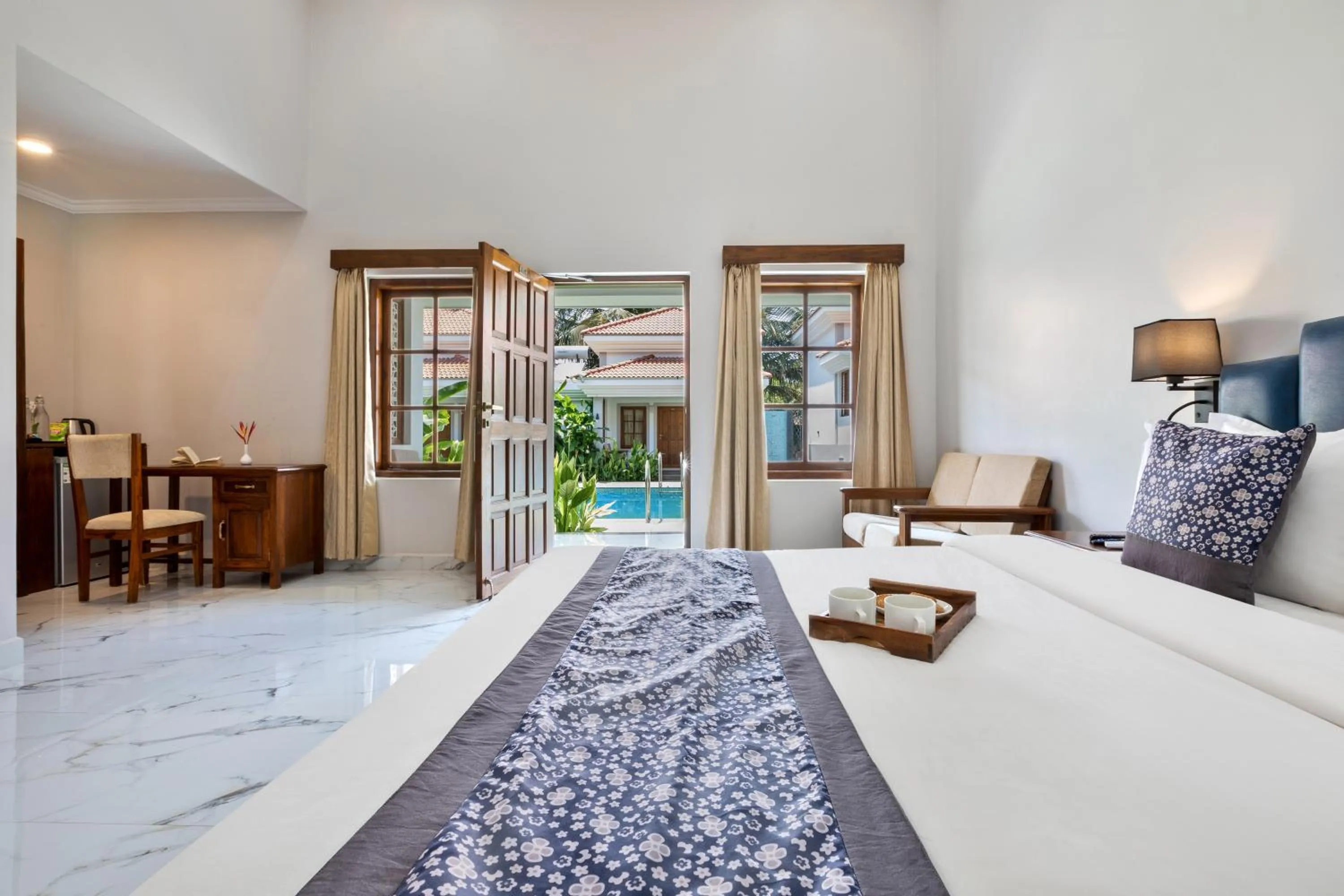 Bed in Leoney Resort Goa