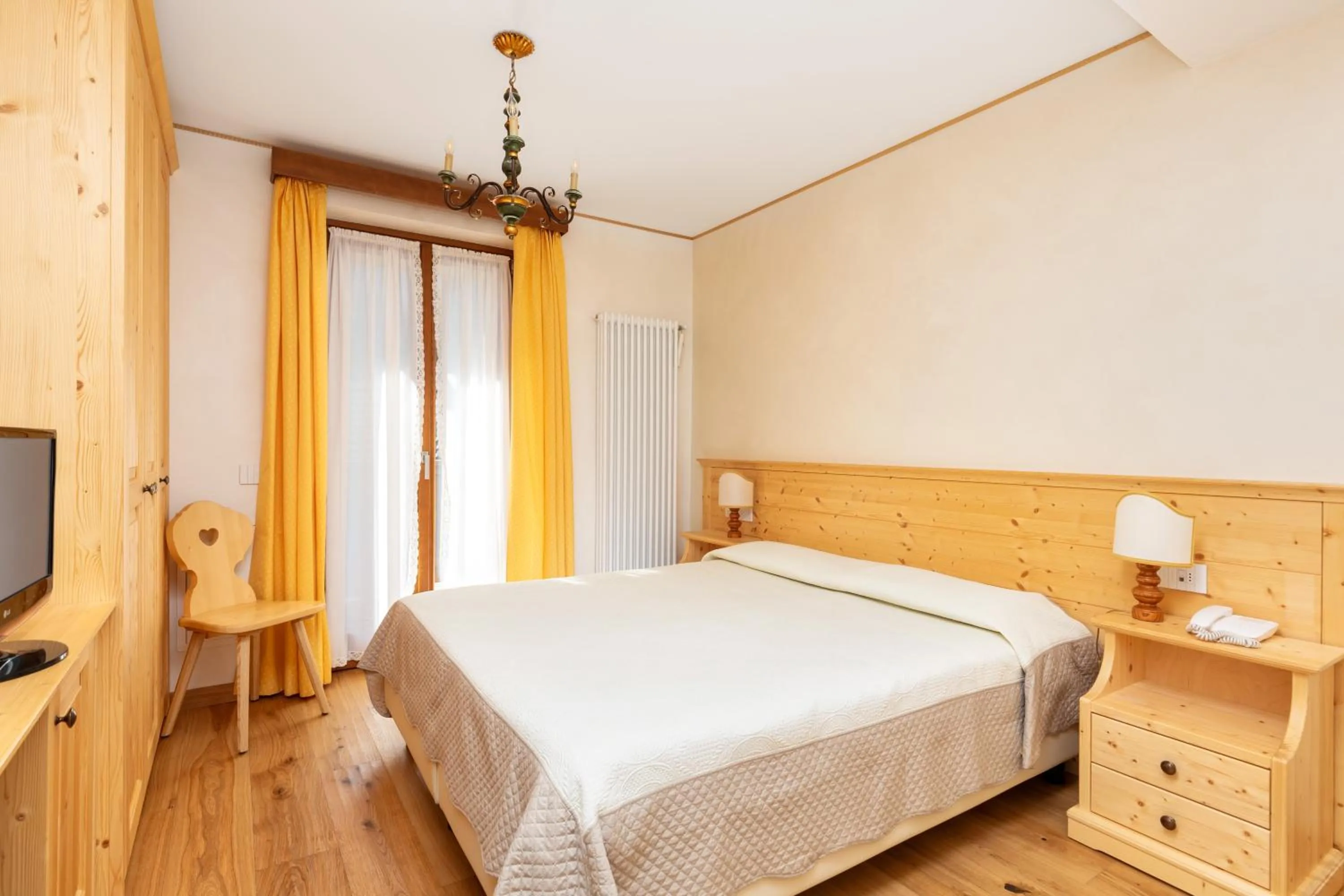 Bedroom, Bed in Hotel Pontechiesa