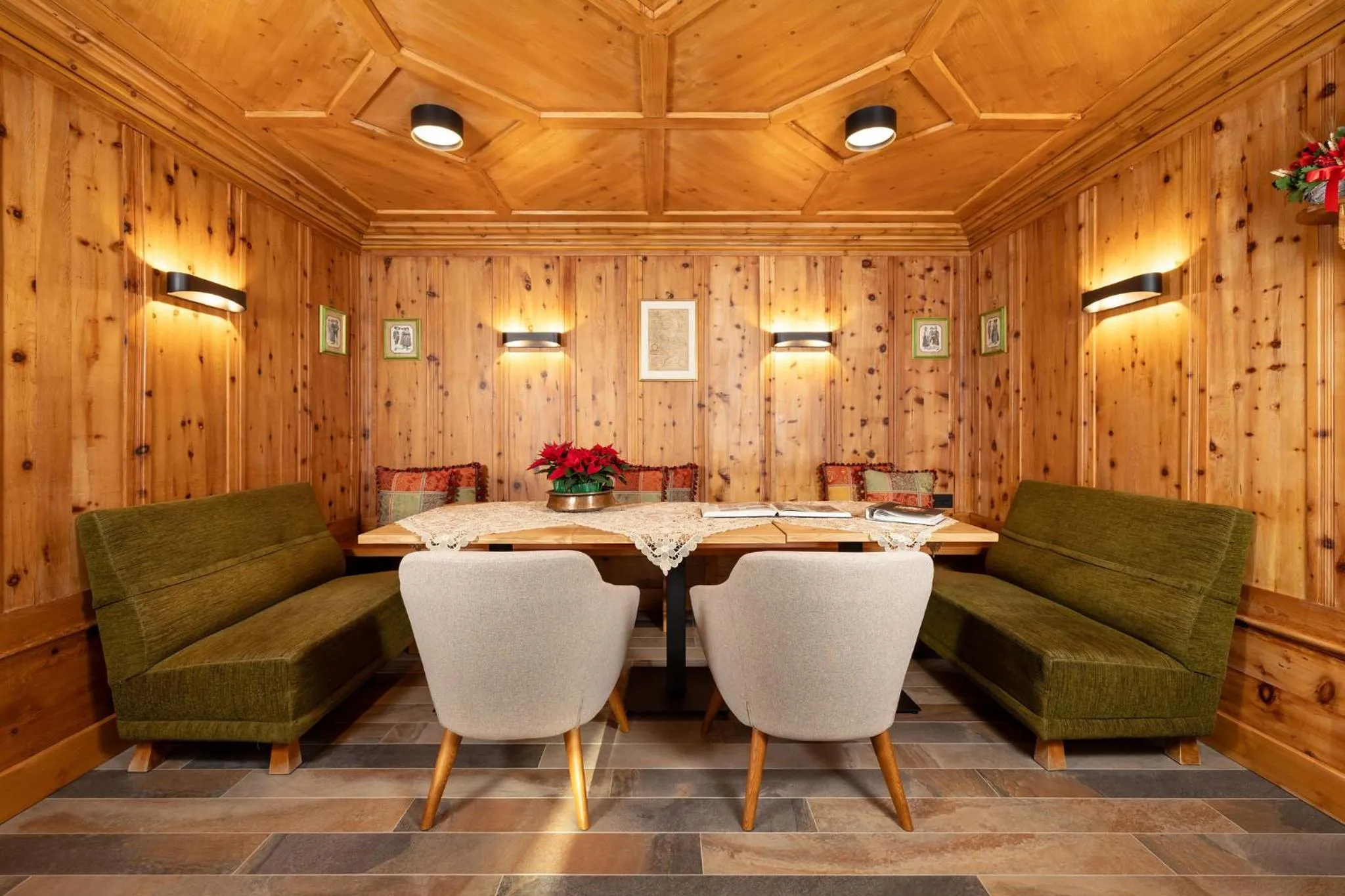 Restaurant/places to eat in Hotel Pontechiesa