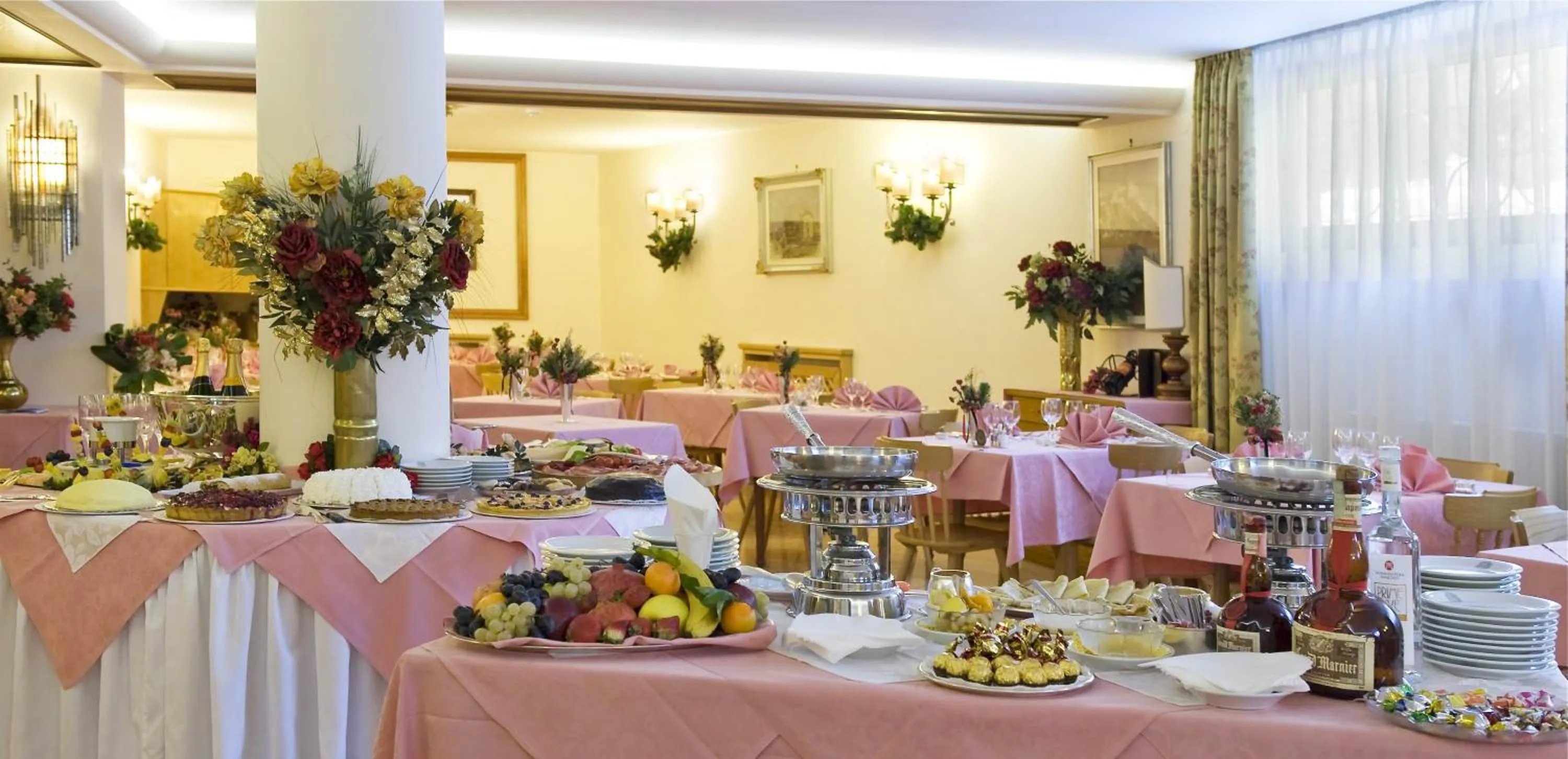 Restaurant/places to eat in Hotel Pontechiesa