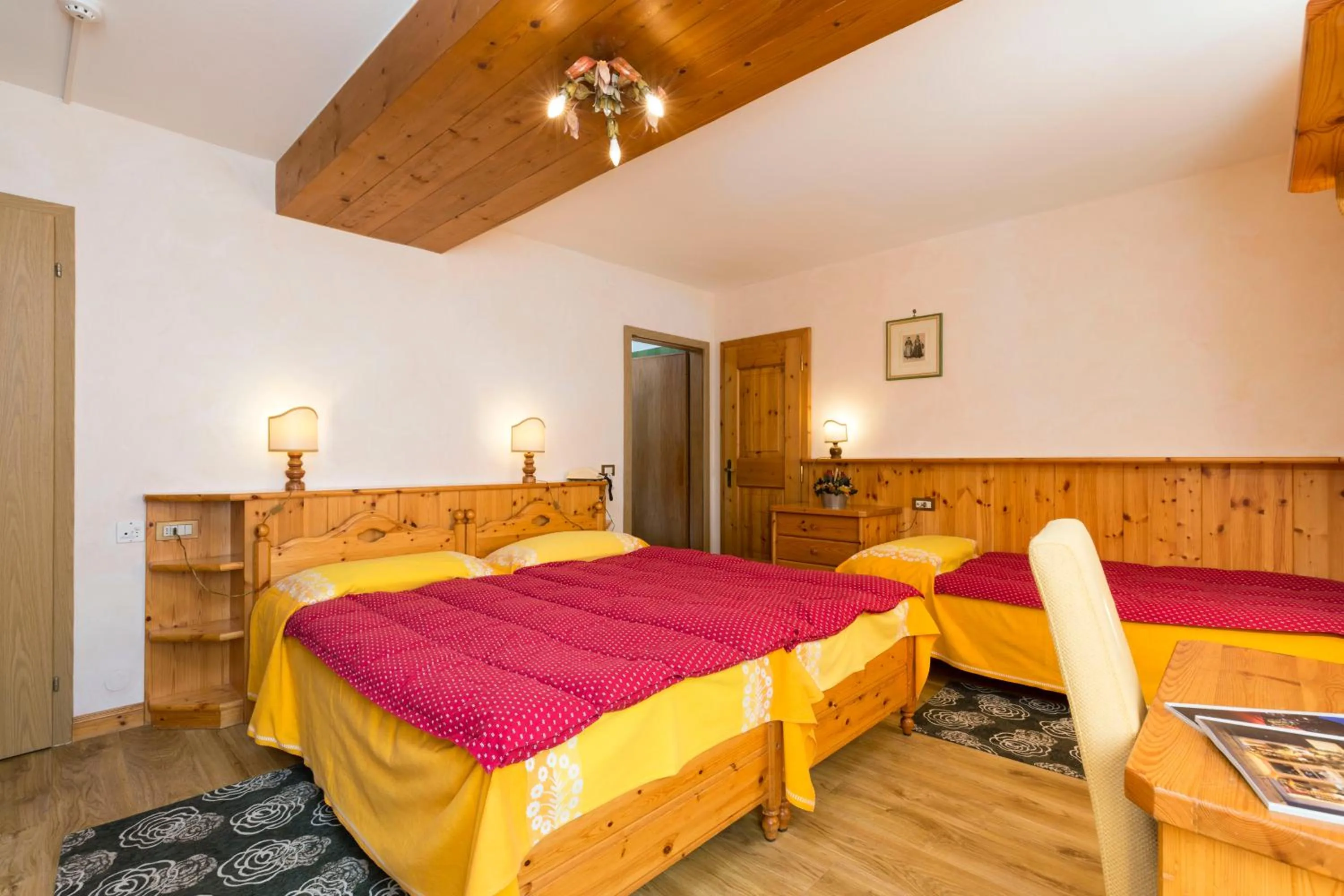 Bedroom, Bed in Hotel Pontechiesa