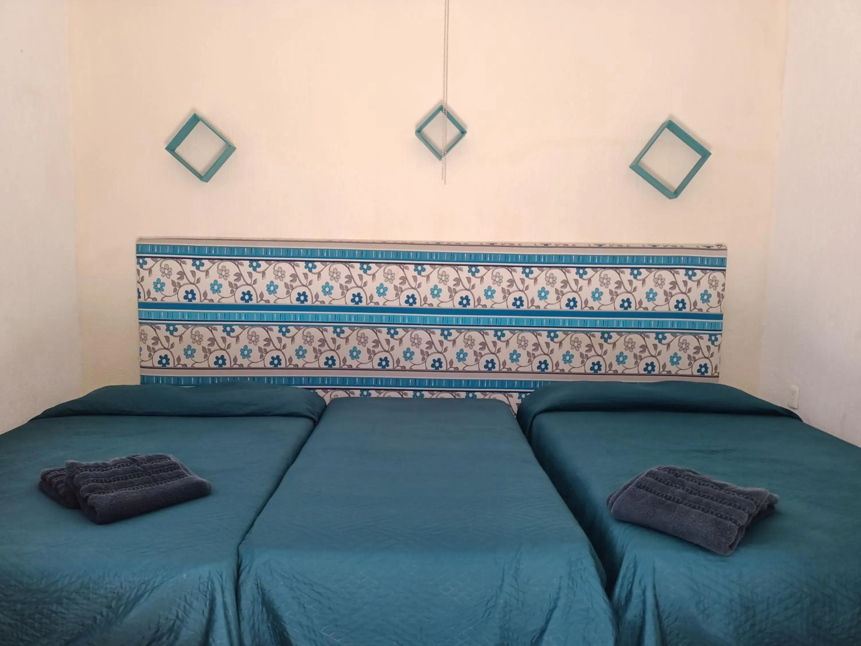 Photo of the whole room, Bed in Casona Luciérnaga-Casa de Huéspedes para Grupos