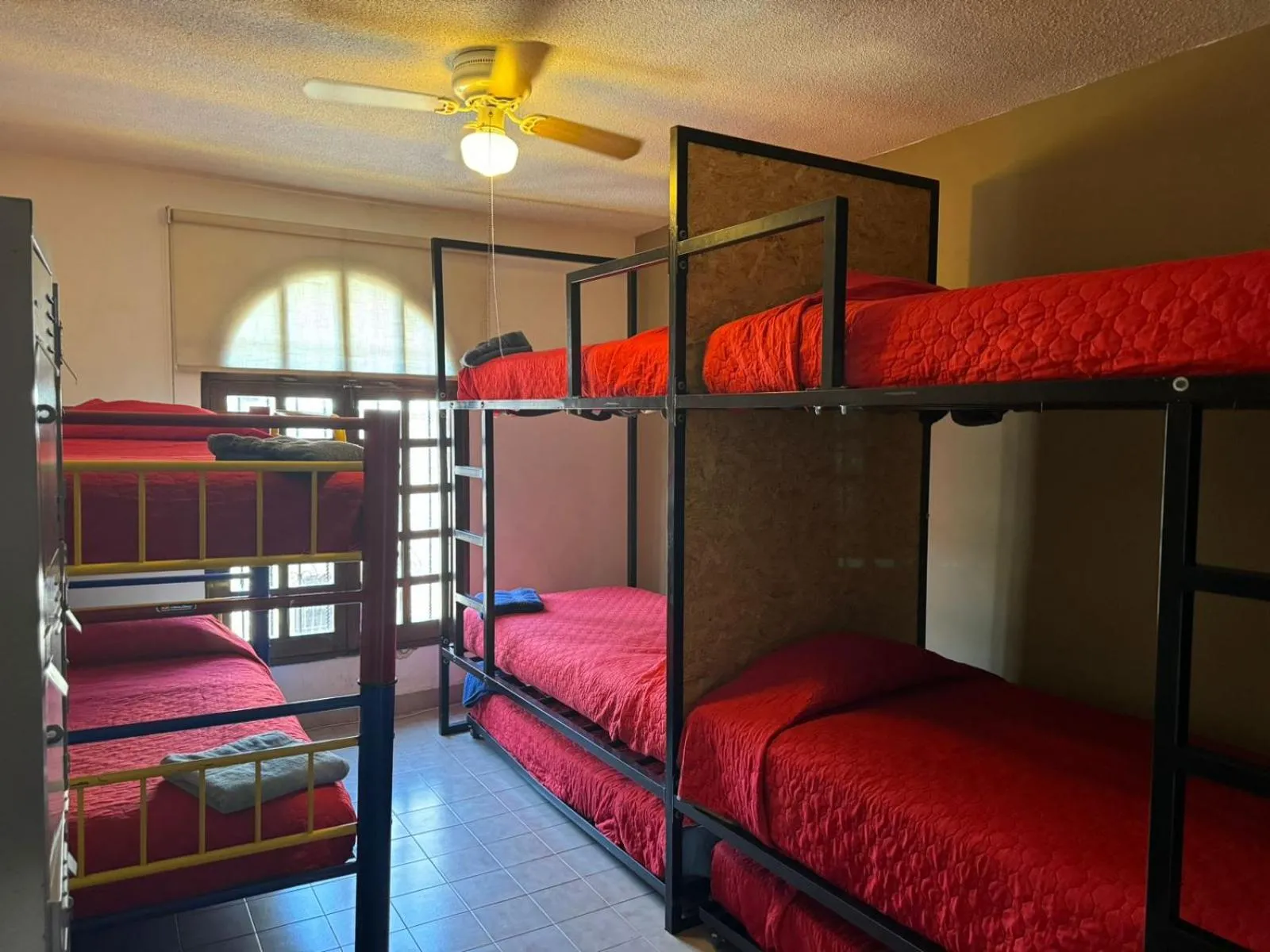 bunk bed, Bed in Casona Luciérnaga-Casa de Huéspedes para Grupos