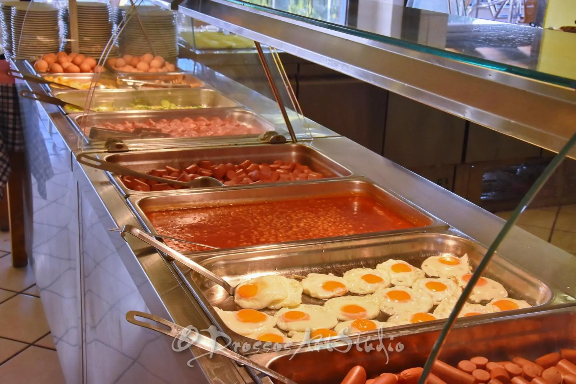 Buffet breakfast in Lyda Hotel