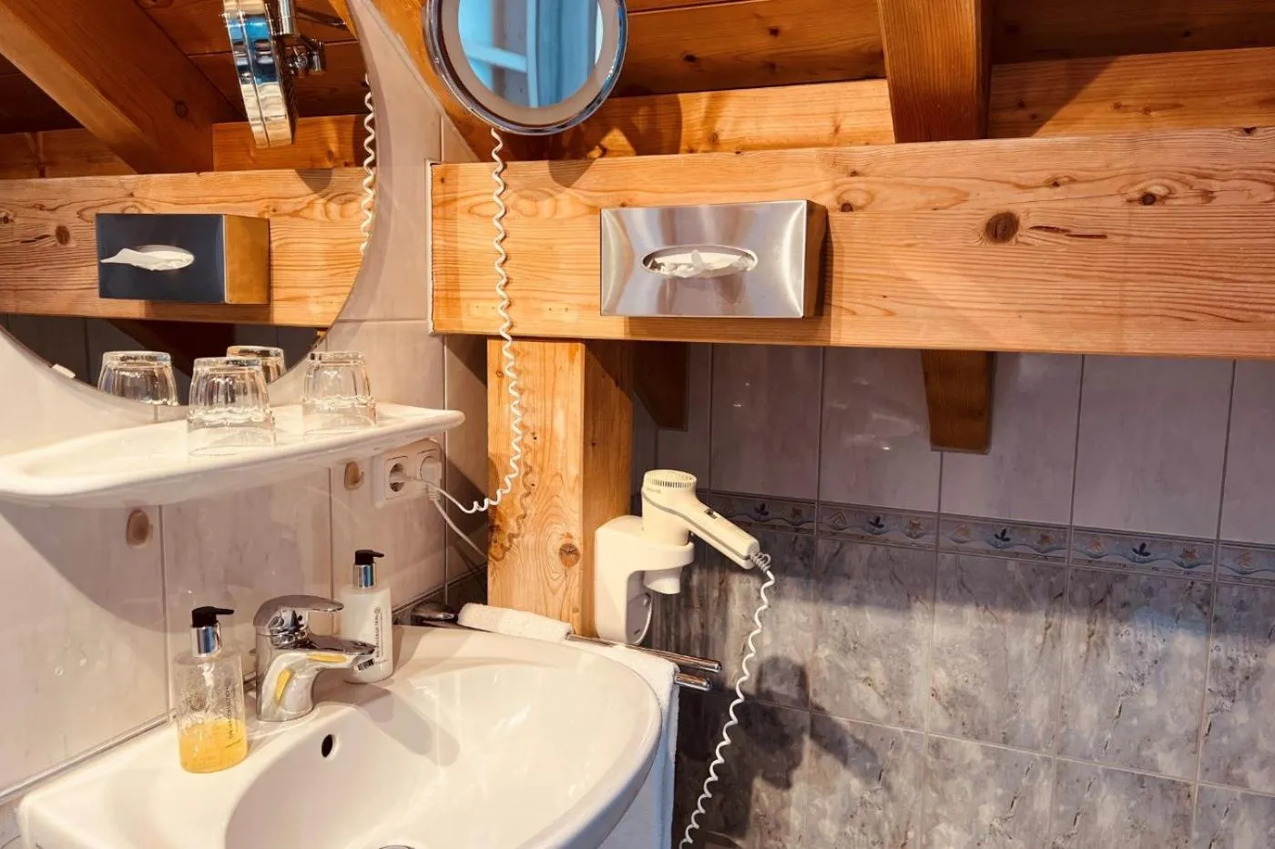 Toilet in Wellnesshotel Waldruh