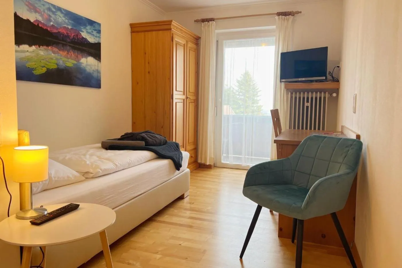 Photo of the whole room, Bed in Wellnesshotel Waldruh