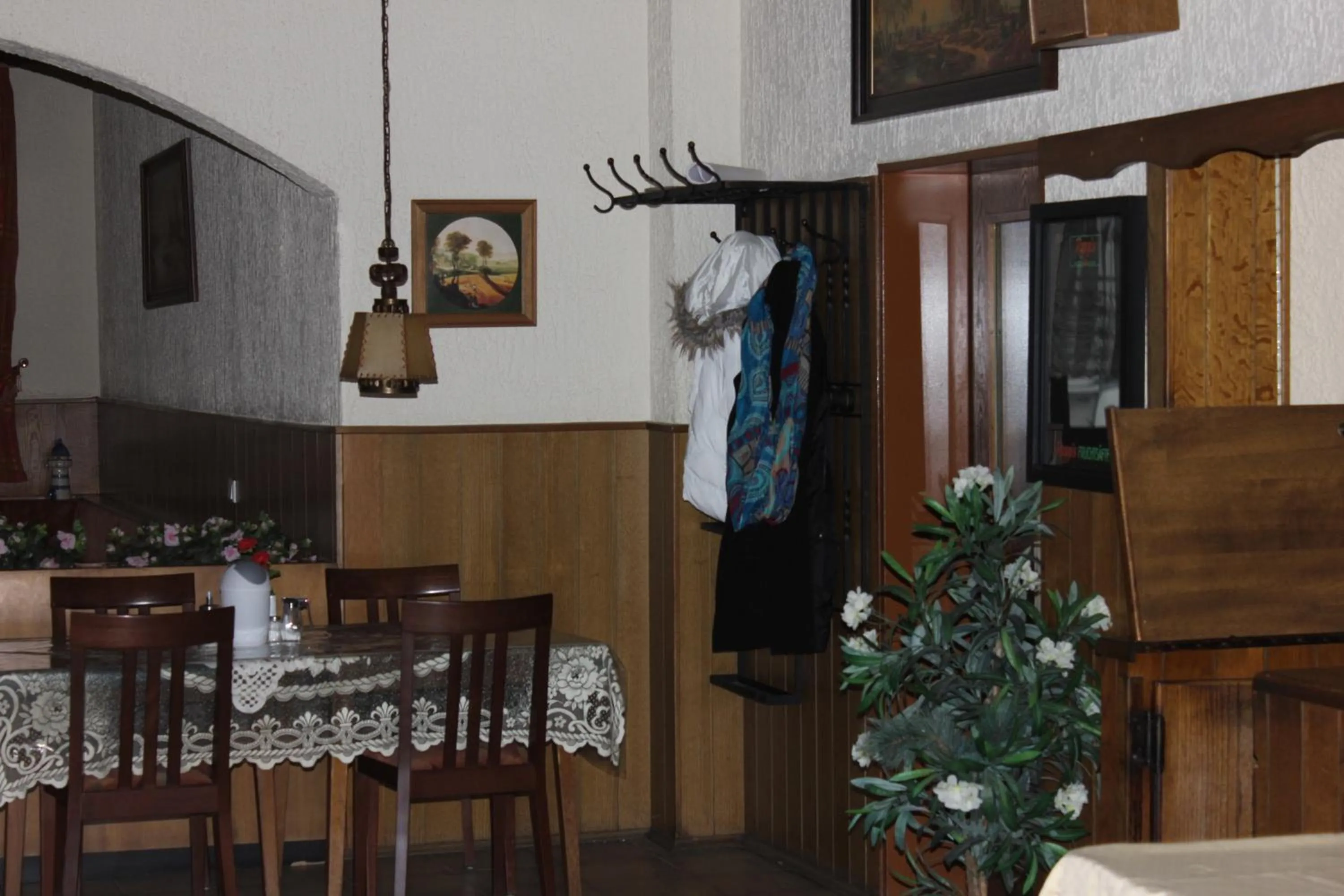 Restaurant/places to eat in Airport-Hotel zum Taubengrund