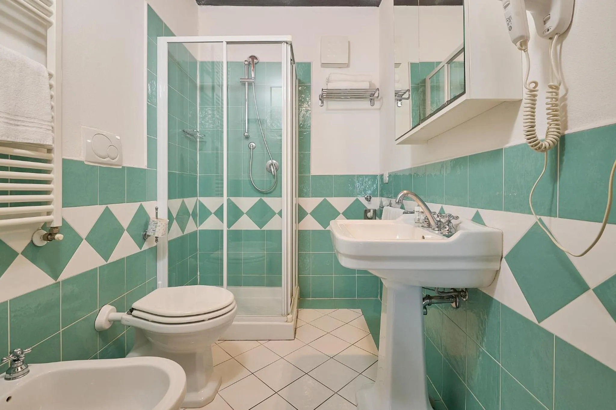 Shower in Poggio all'Agnello Sport & Family Holidays