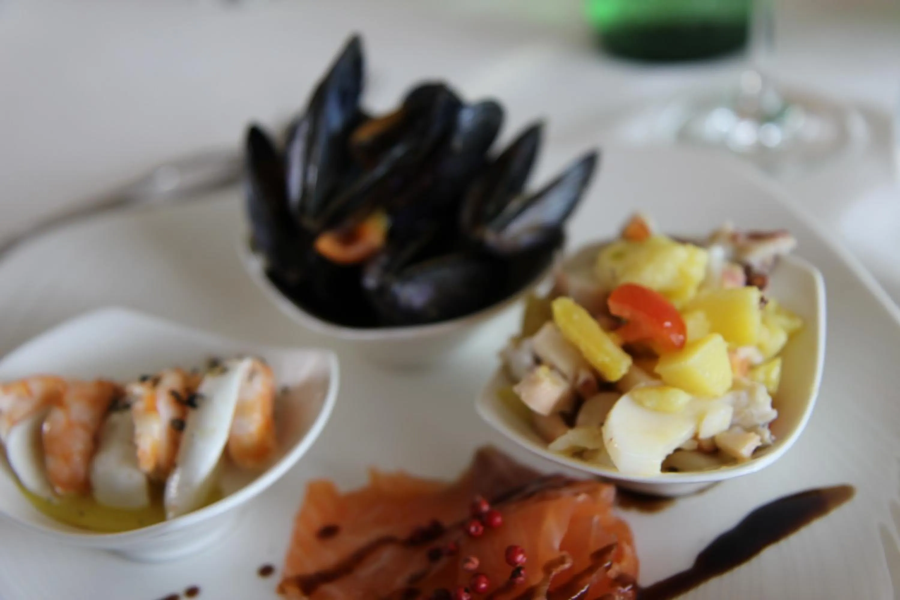 Restaurant/places to eat in Hotel Liola'