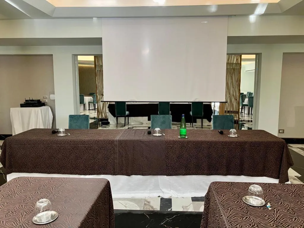 Meeting/conference room in Hotel Liola'