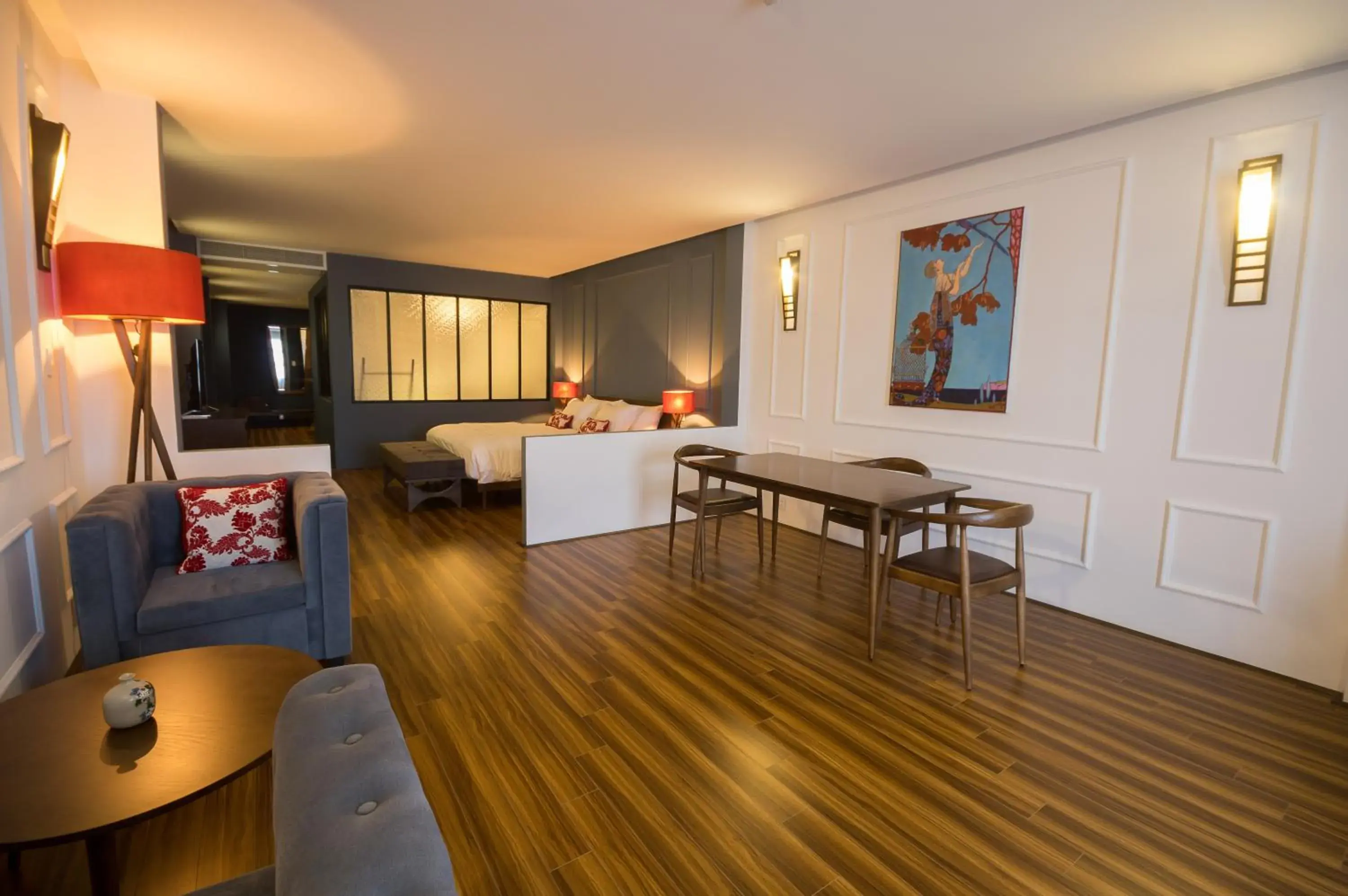 Junior Suite with City View in Danang Boutique Hotel Junior Suite with City View in Danang Boutique Hotel