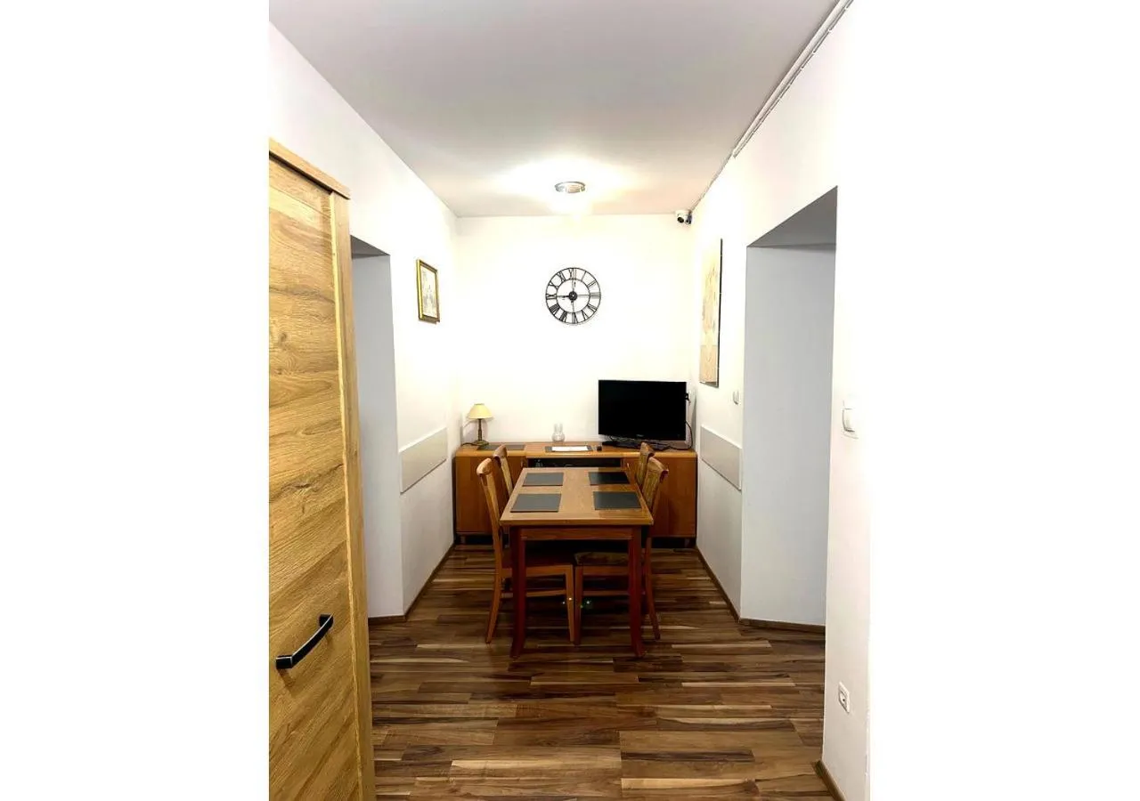 TV and multimedia in Babel Hostel, Dworzec PKP, Rynek