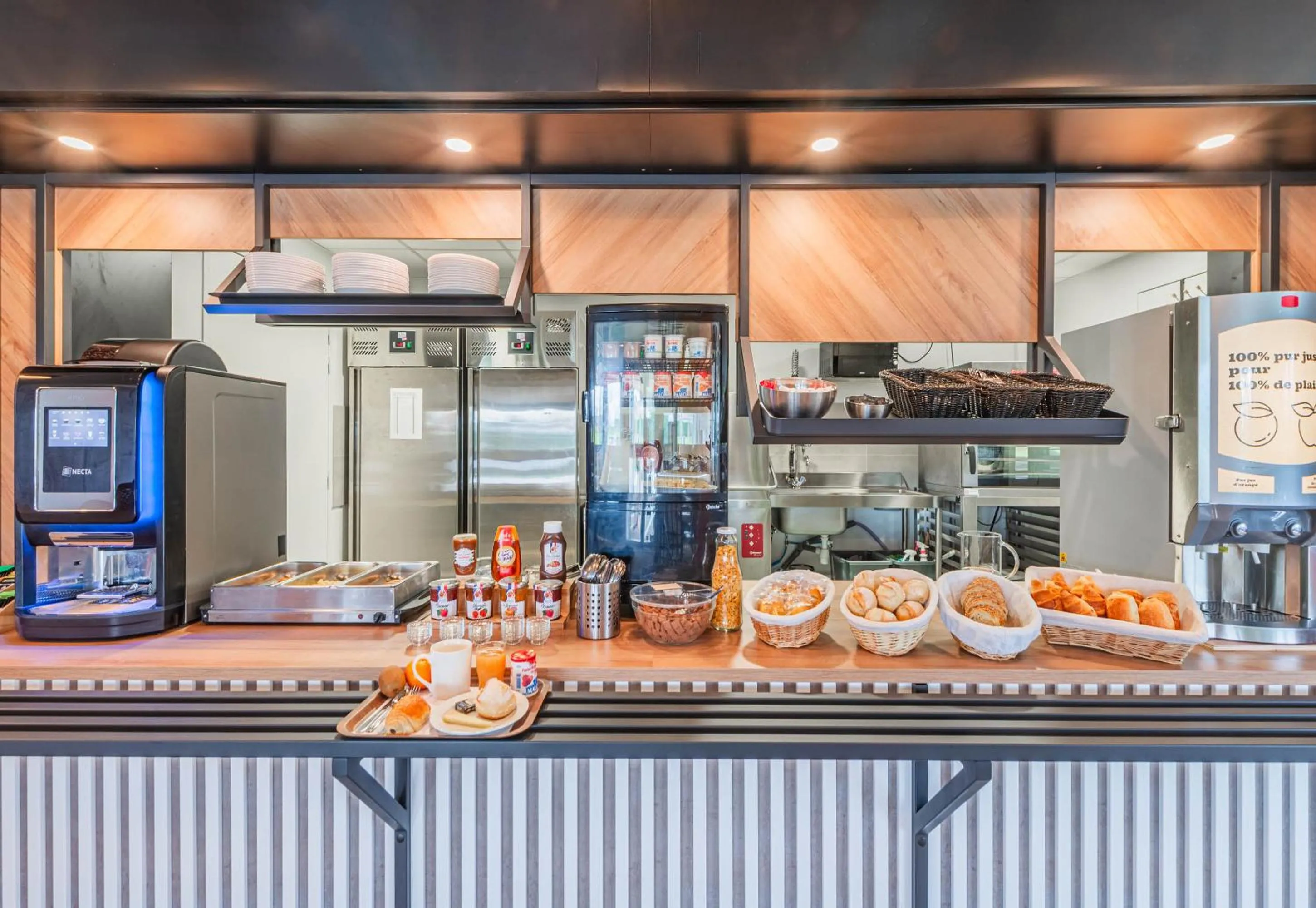 Buffet breakfast in B&B HOTEL Mulhouse Sausheim