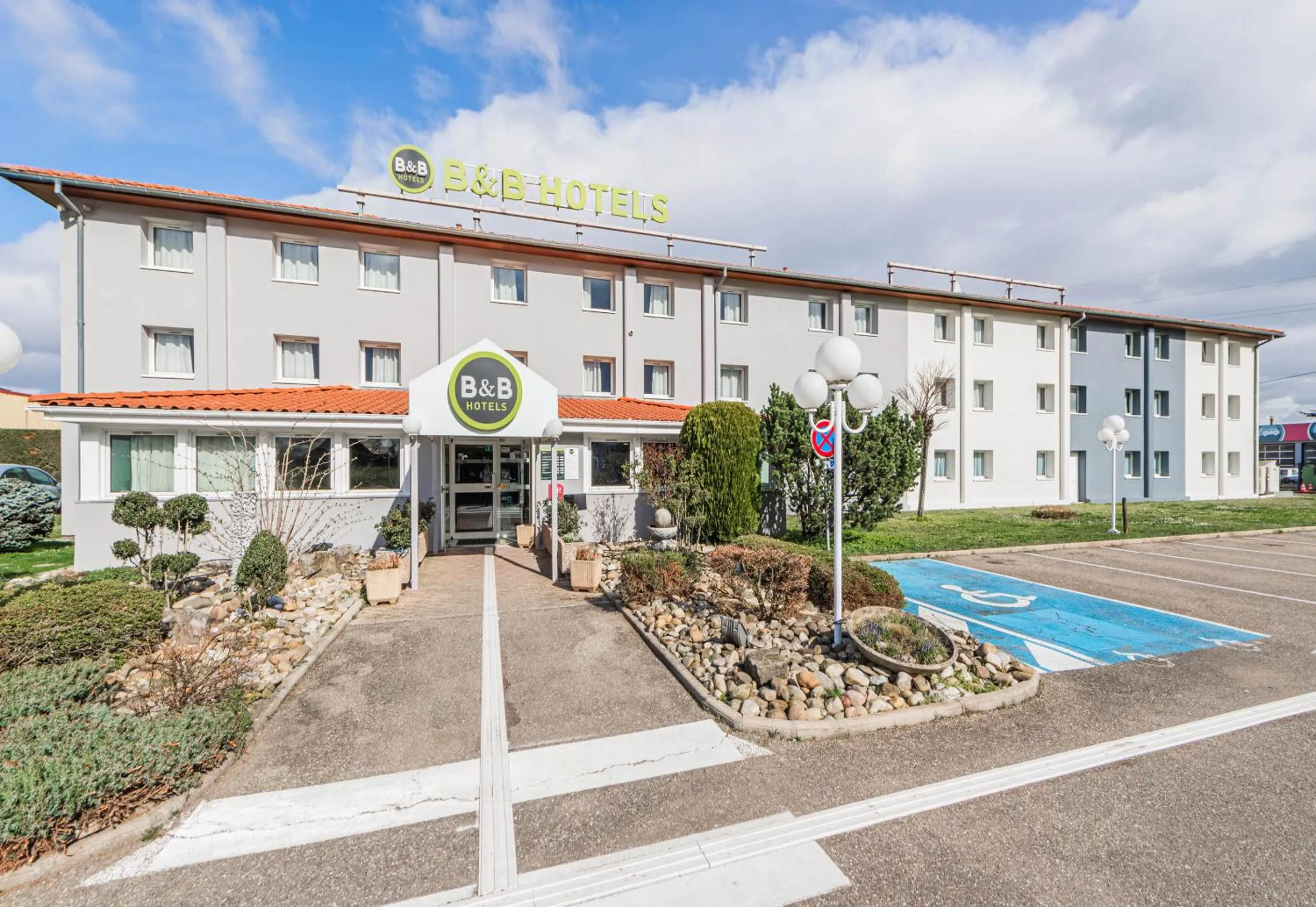 Property building in B&B HOTEL Mulhouse Sausheim