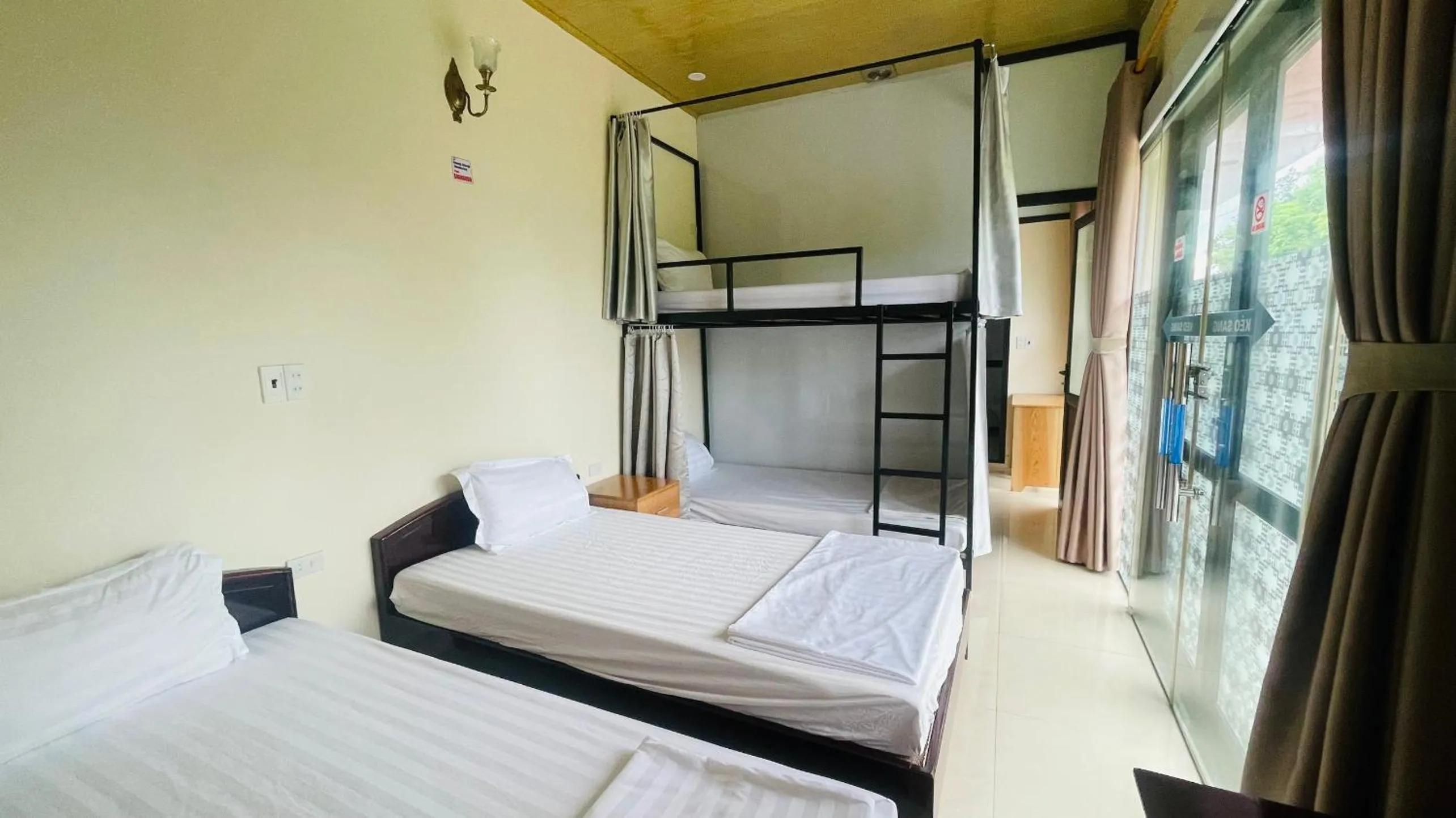 Bed in Hoang Giang Homestay