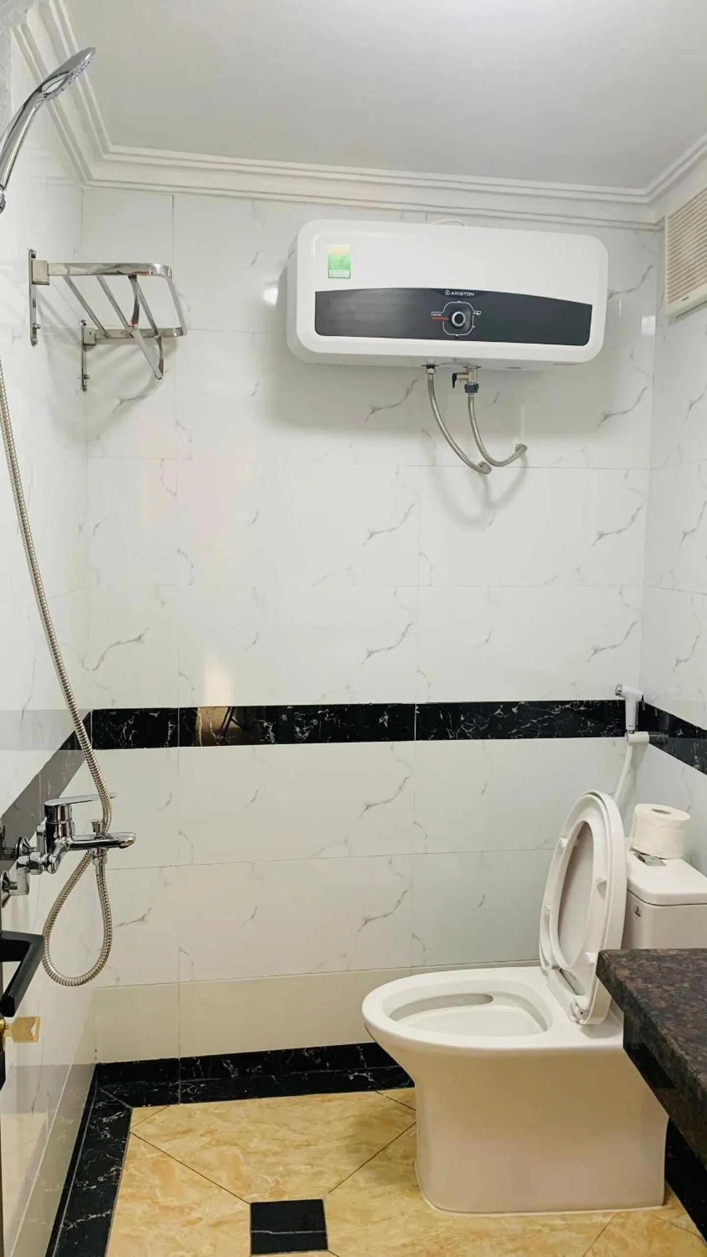 Toilet in Hoang Giang Homestay