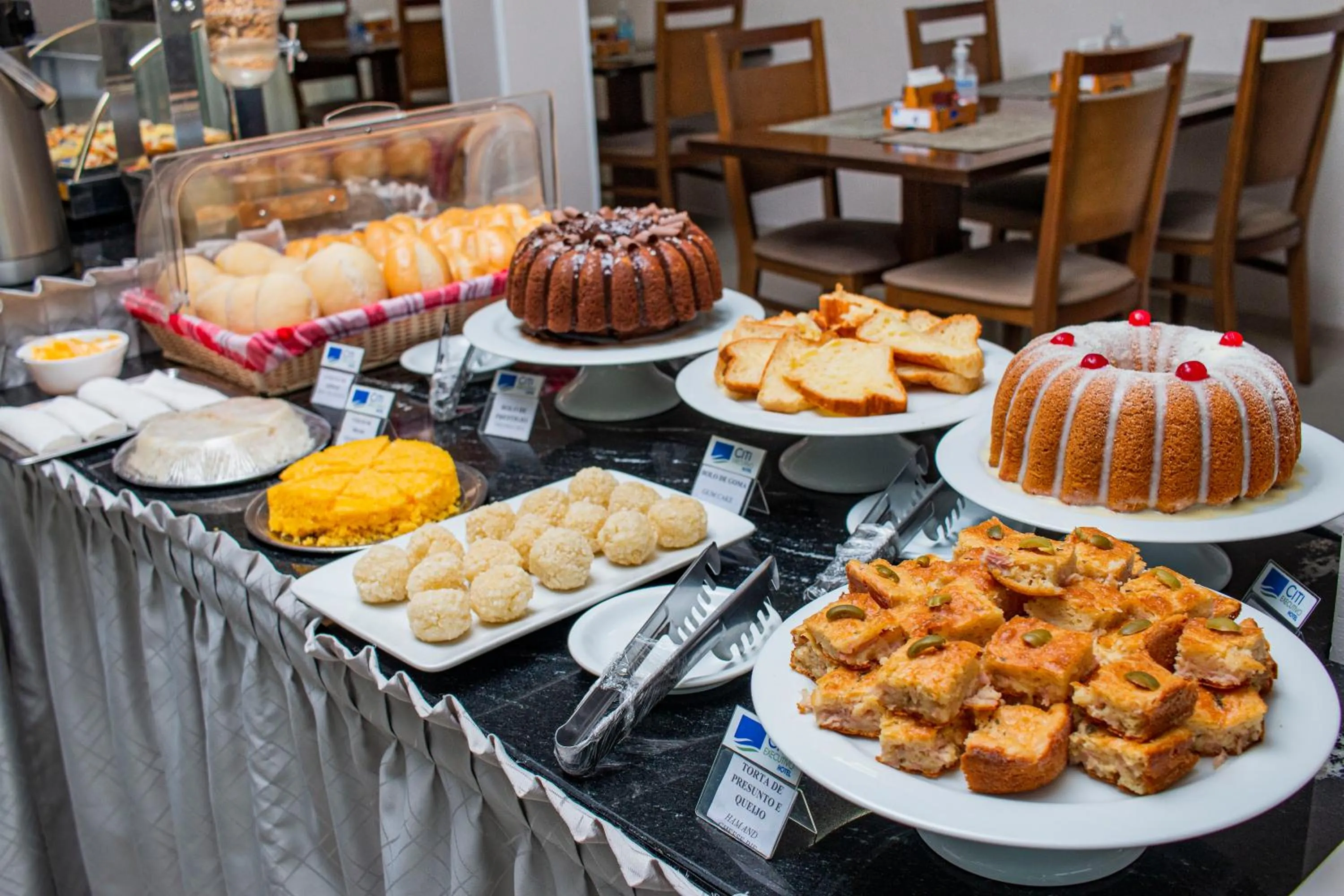 Food in Citi Executivo Hotel