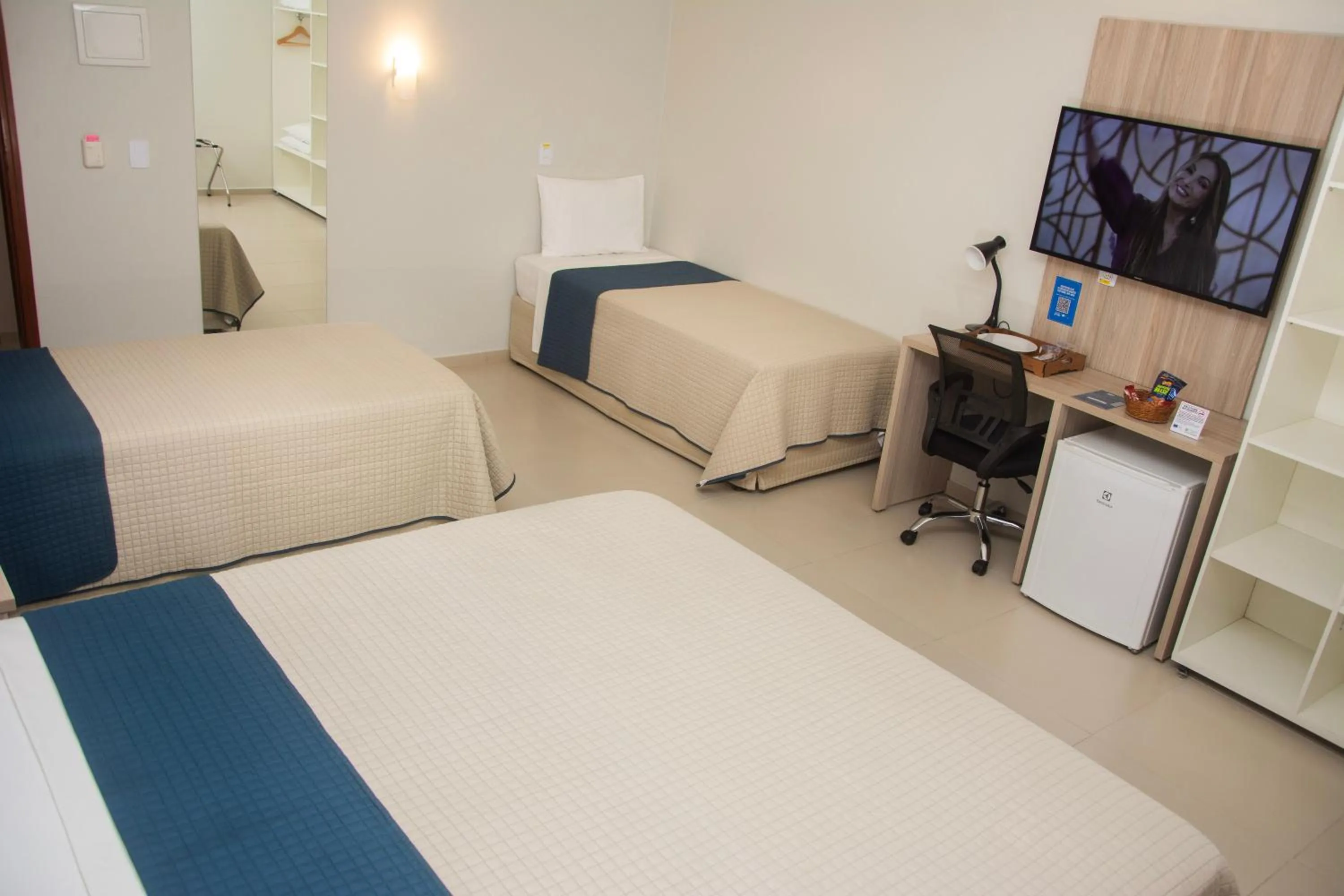 Bedroom, Bed in Citi Executivo Hotel