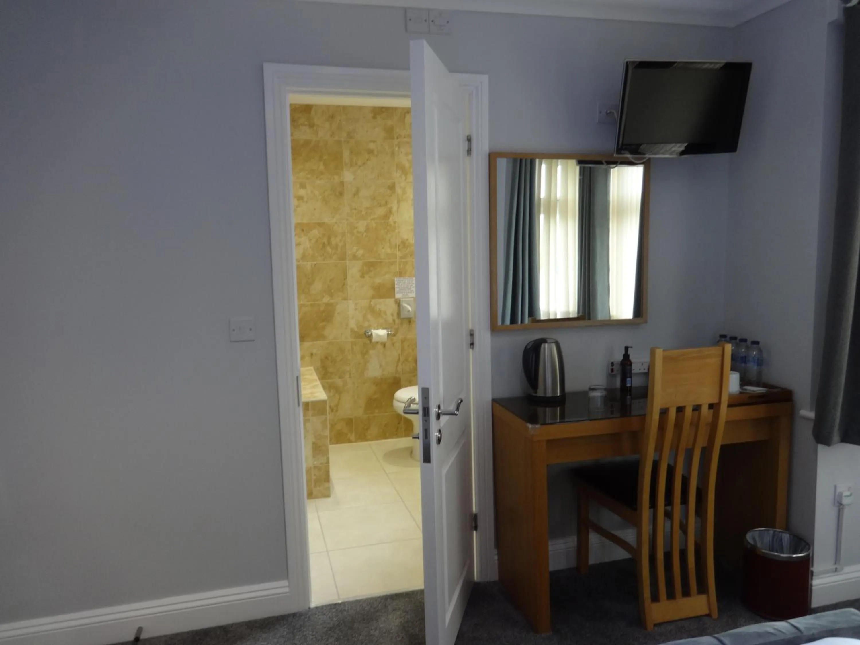 Bedroom in Autumn House