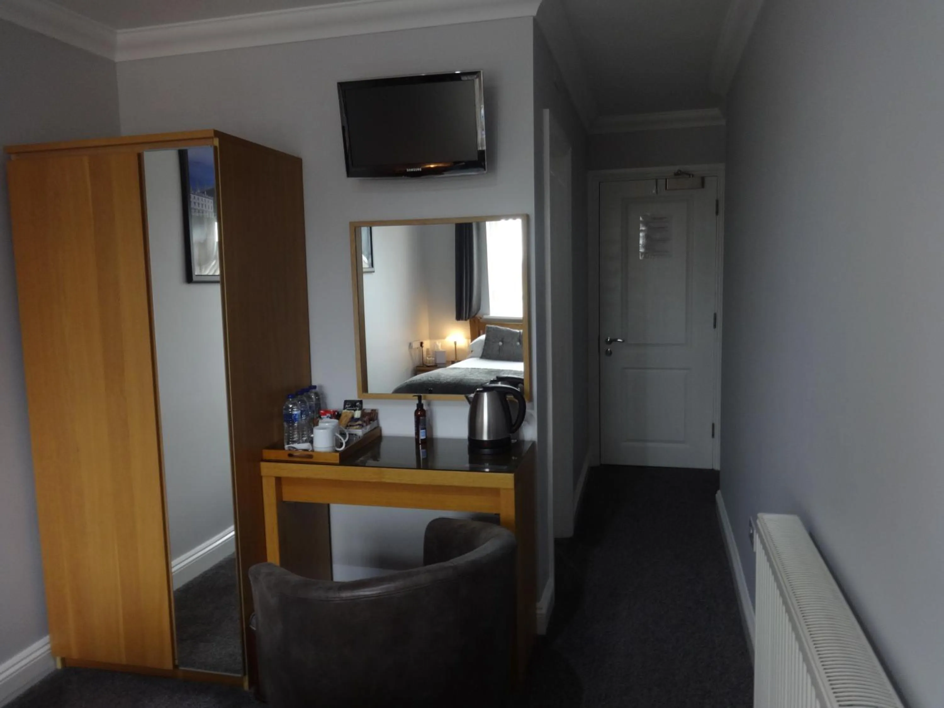 Bedroom in Autumn House