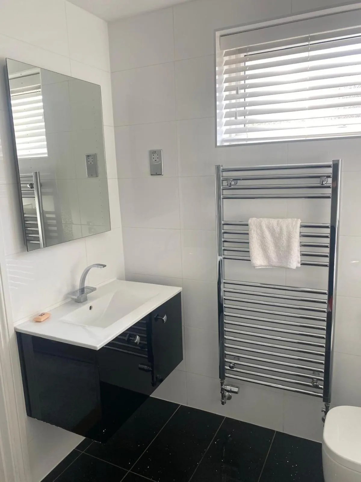 Bathroom in Autumn House