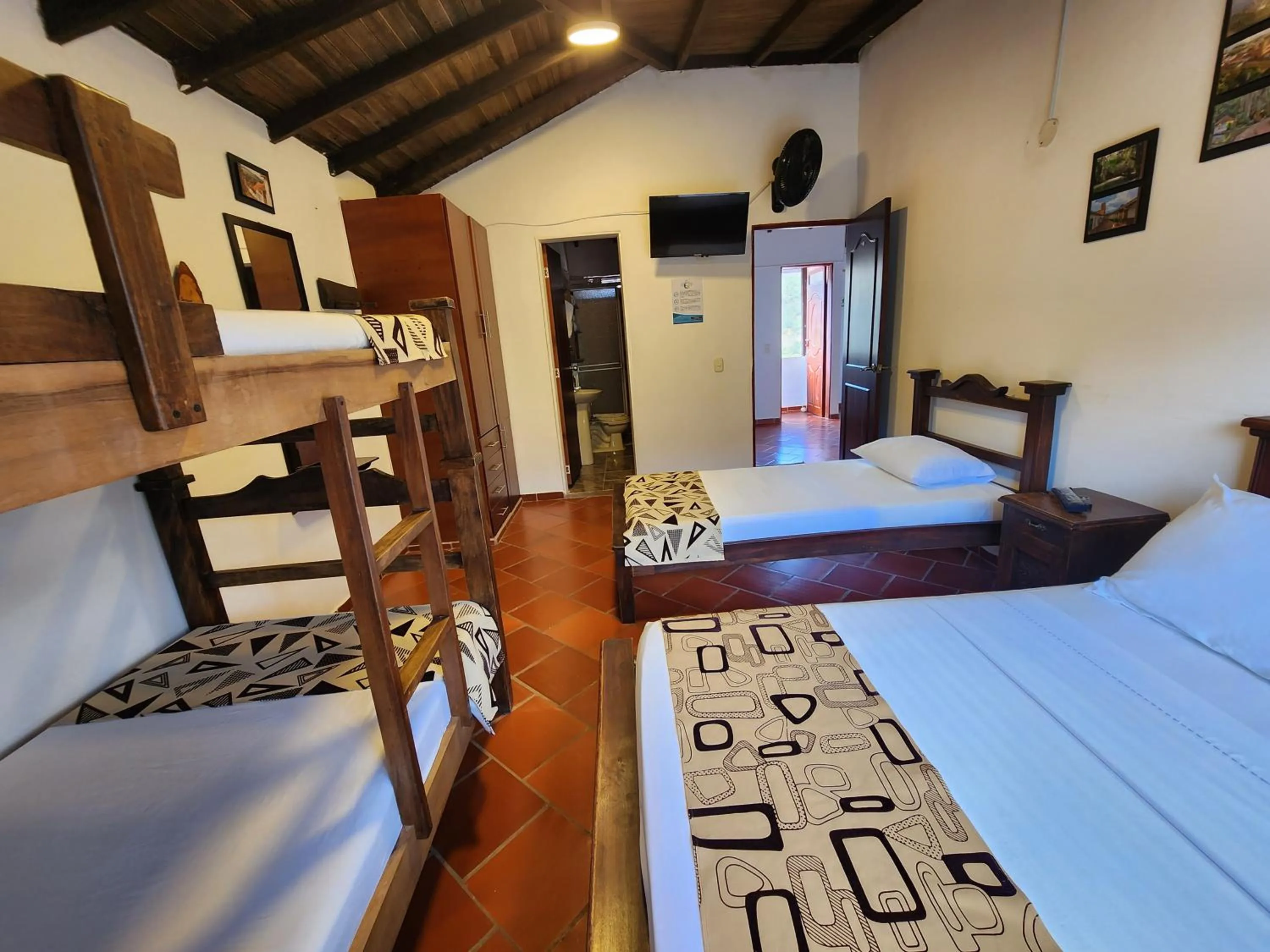 Photo of the whole room, Bed in Hotel Campestre Palmas del Zamorano