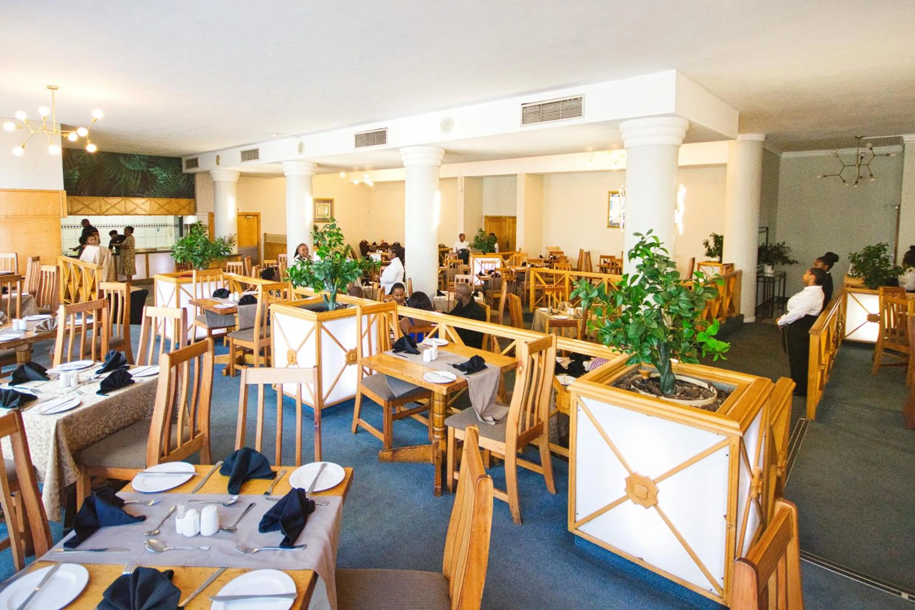 Restaurant/places to eat in Gooderson Tropicana Hotel