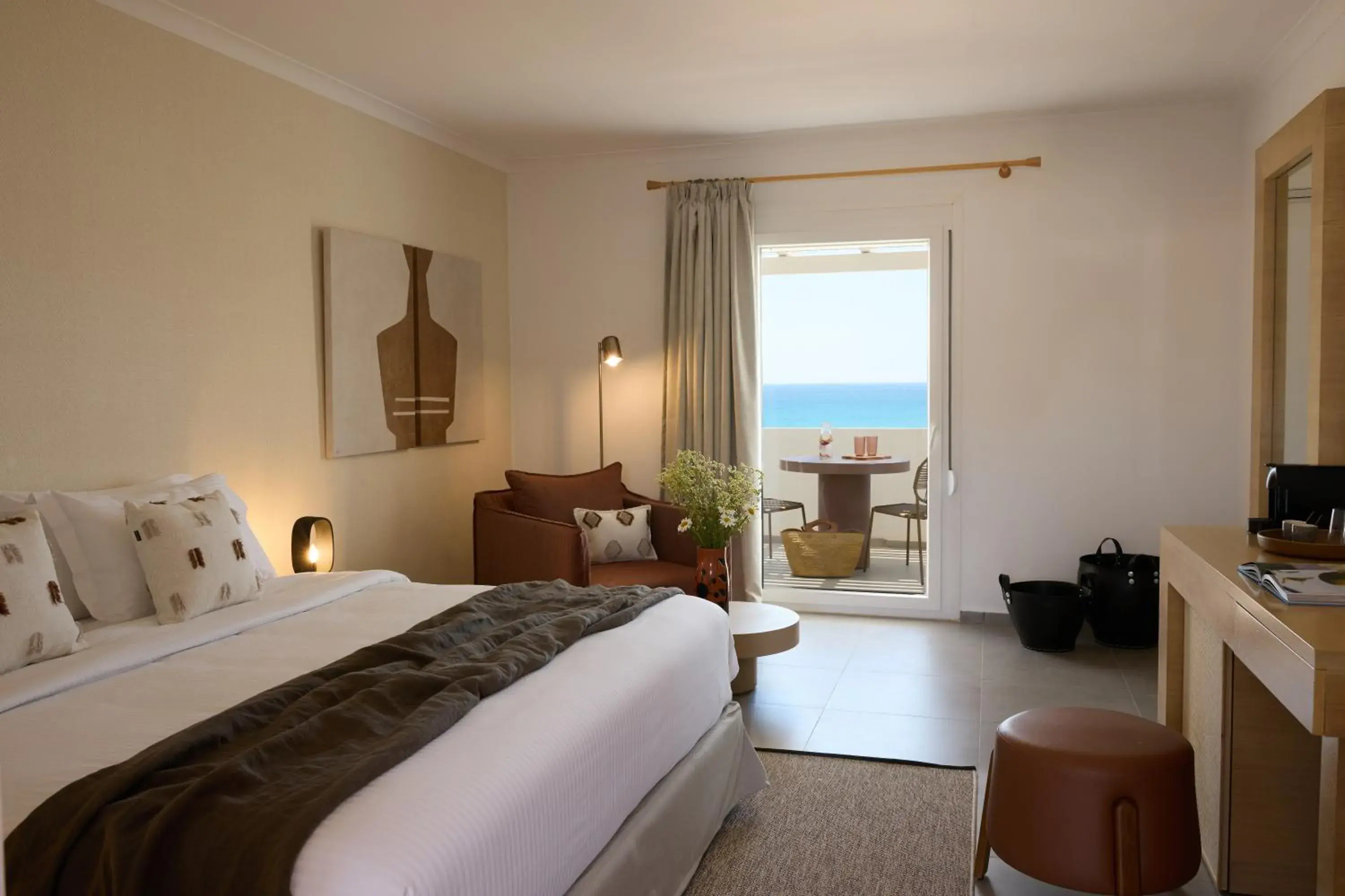 Horizon Milos Room in Golden Milos Beach Ηouse by Domotel Horizon Milos Room in Golden Milos Beach Ηouse by Domotel