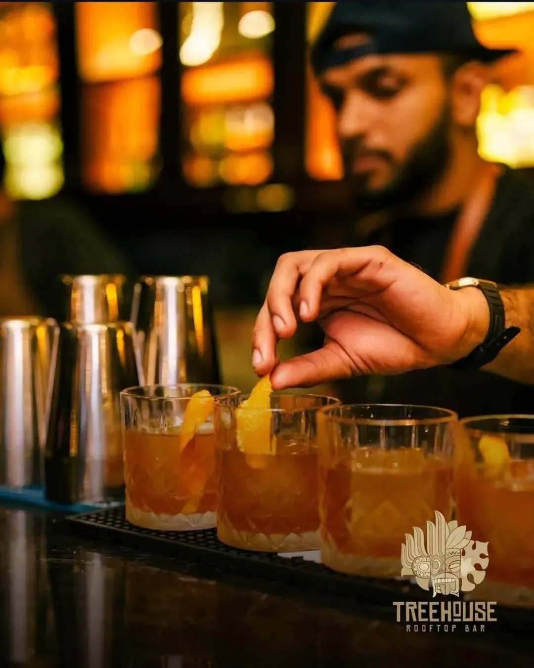 Lounge or bar in Morven Hotel Colombo Lounge or bar in Morven Hotel Colombo