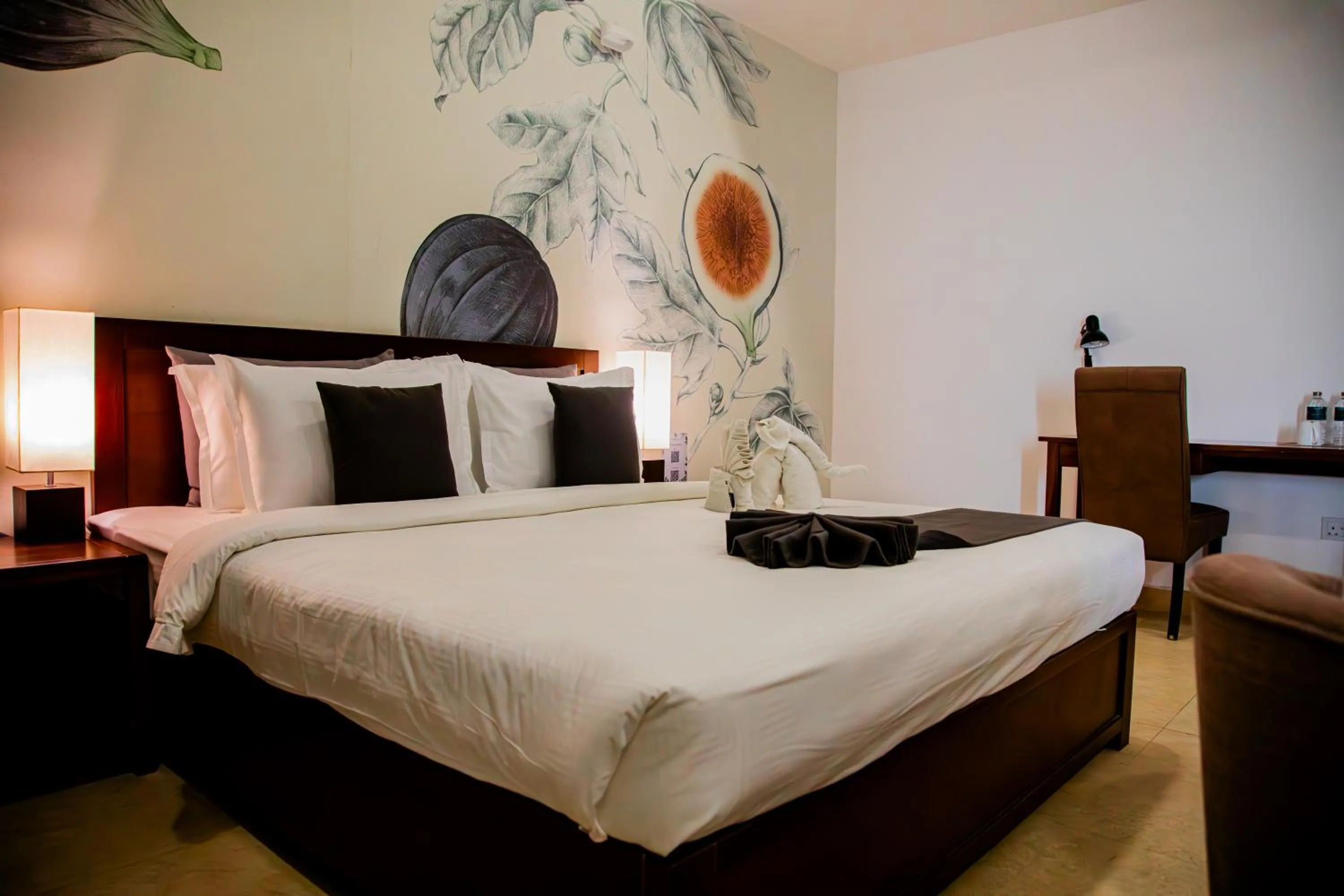 Bedroom, Bed in Morven Hotel Colombo