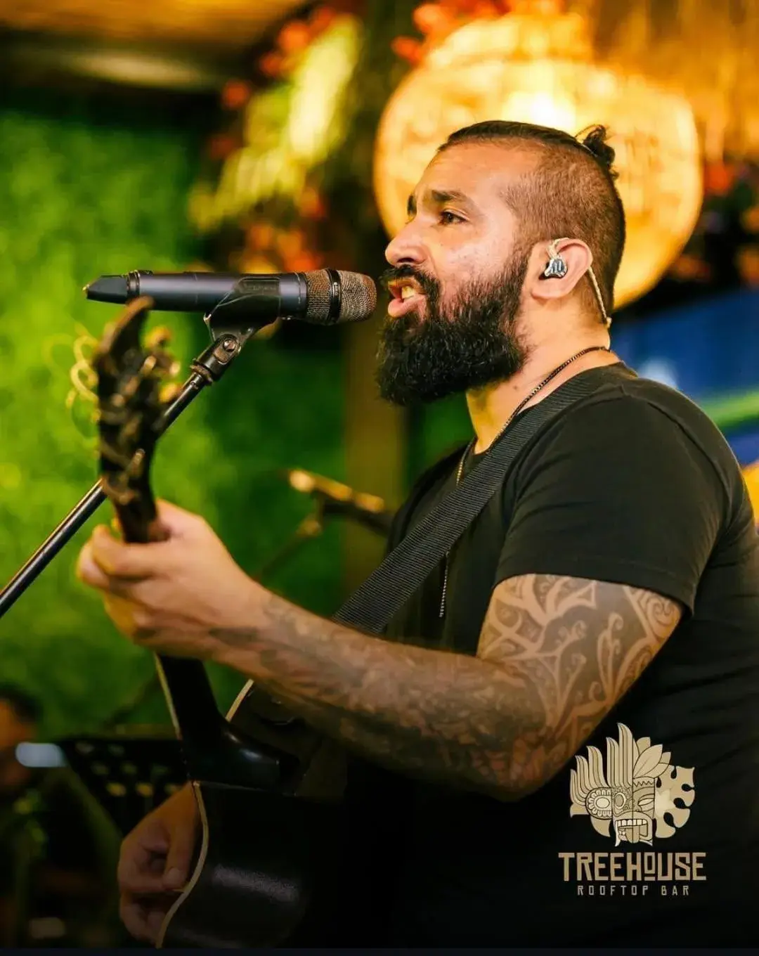 Lounge or bar in Morven Hotel Colombo Lounge or bar in Morven Hotel Colombo