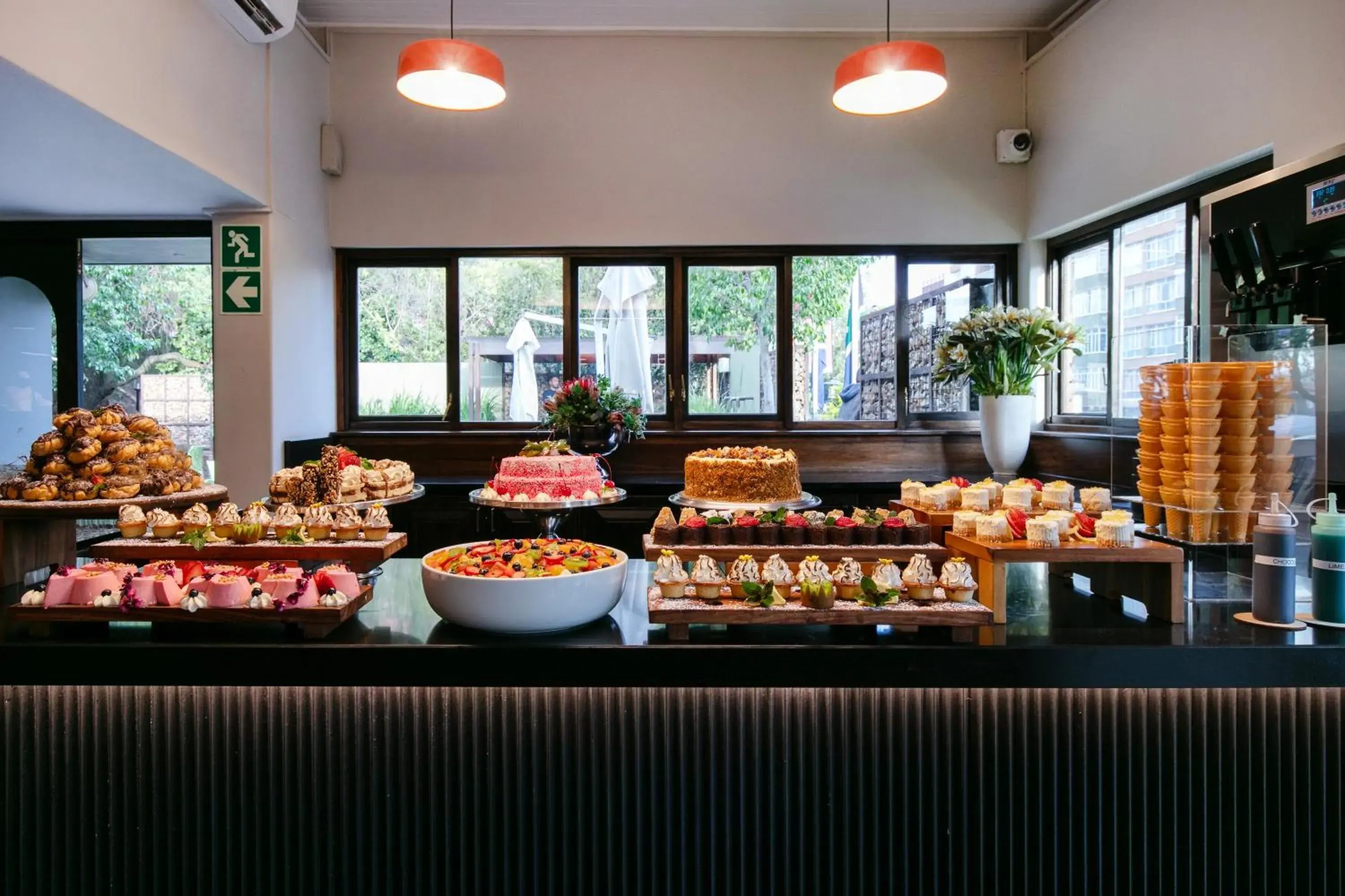 Restaurant/places to eat in Hotel 224 & Apartments Restaurant/places to eat in Hotel 224 & Apartments