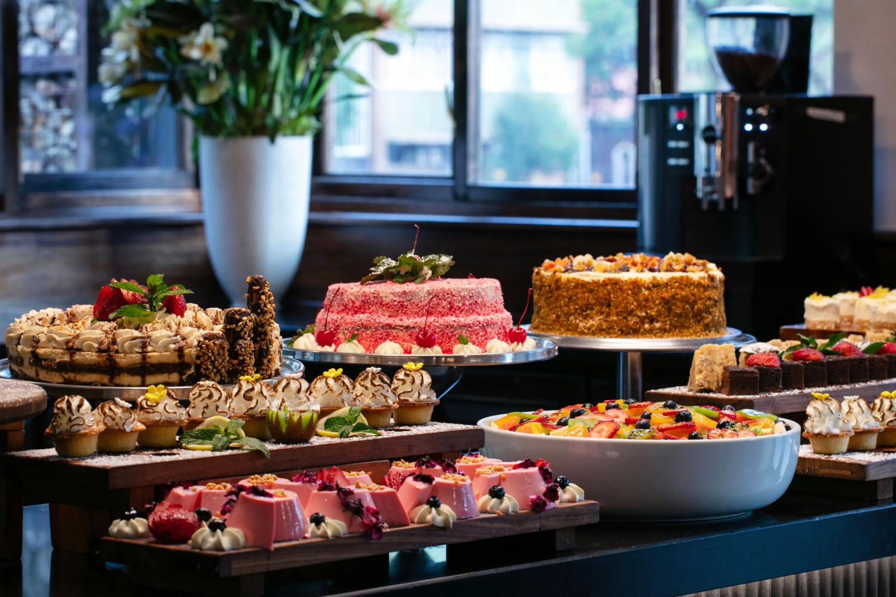 Food in Hotel 224 & Apartments