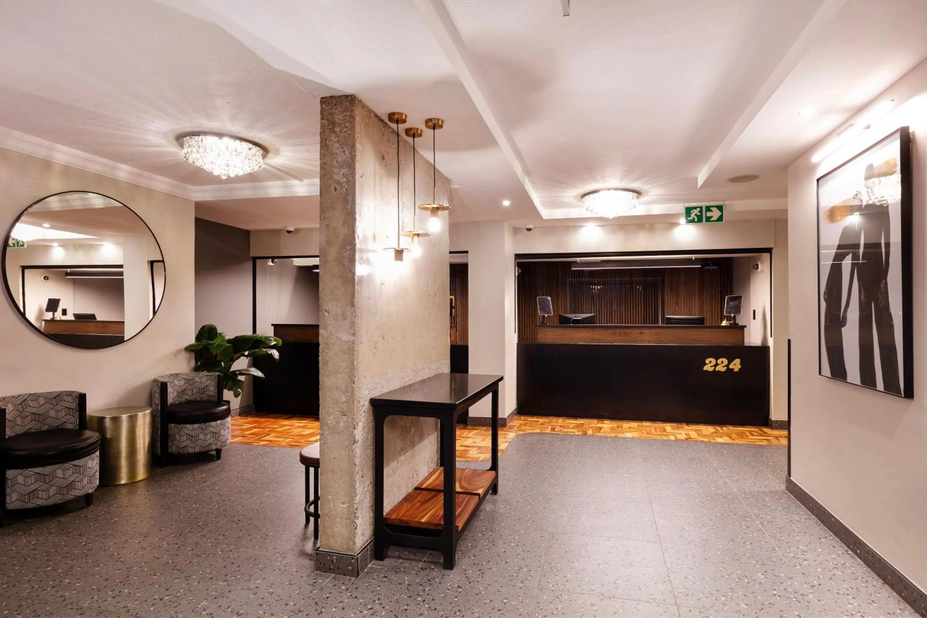 Hotel 224 & Apartments