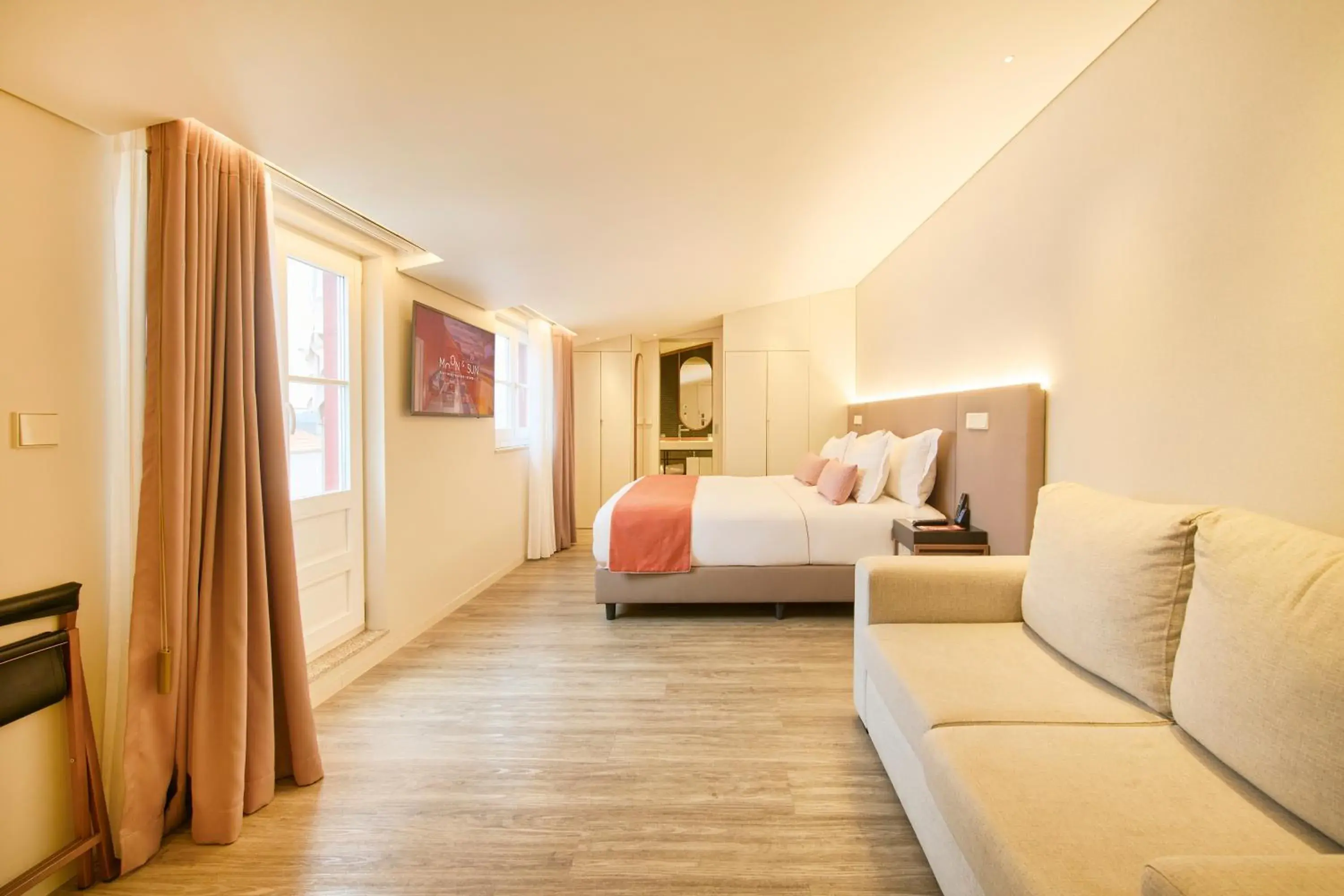 Bed in Hotel Moon & Sun Braga Bed in Hotel Moon & Sun Braga