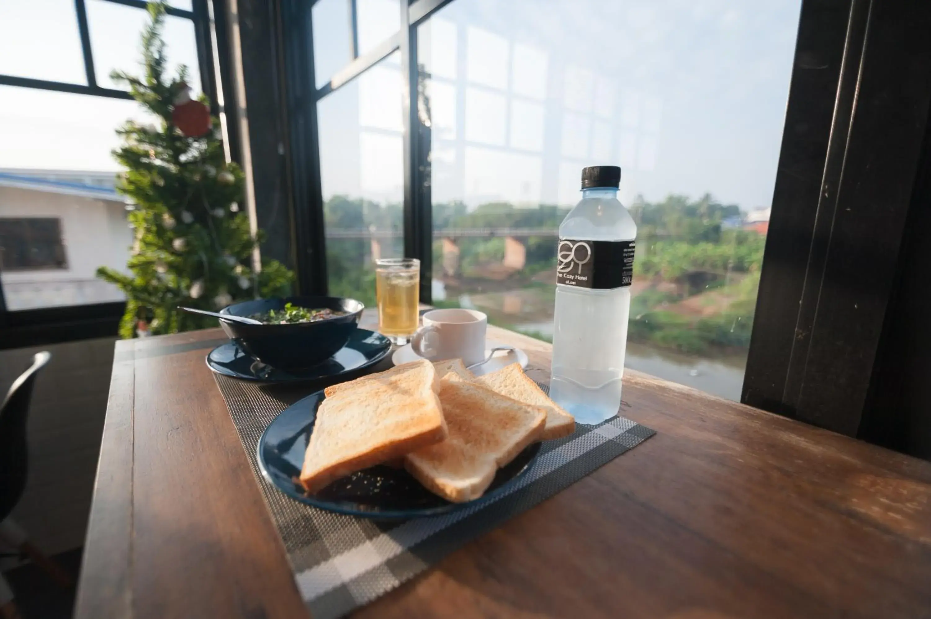 Restaurant/places to eat in The Cozy Hotel Restaurant/places to eat in The Cozy Hotel