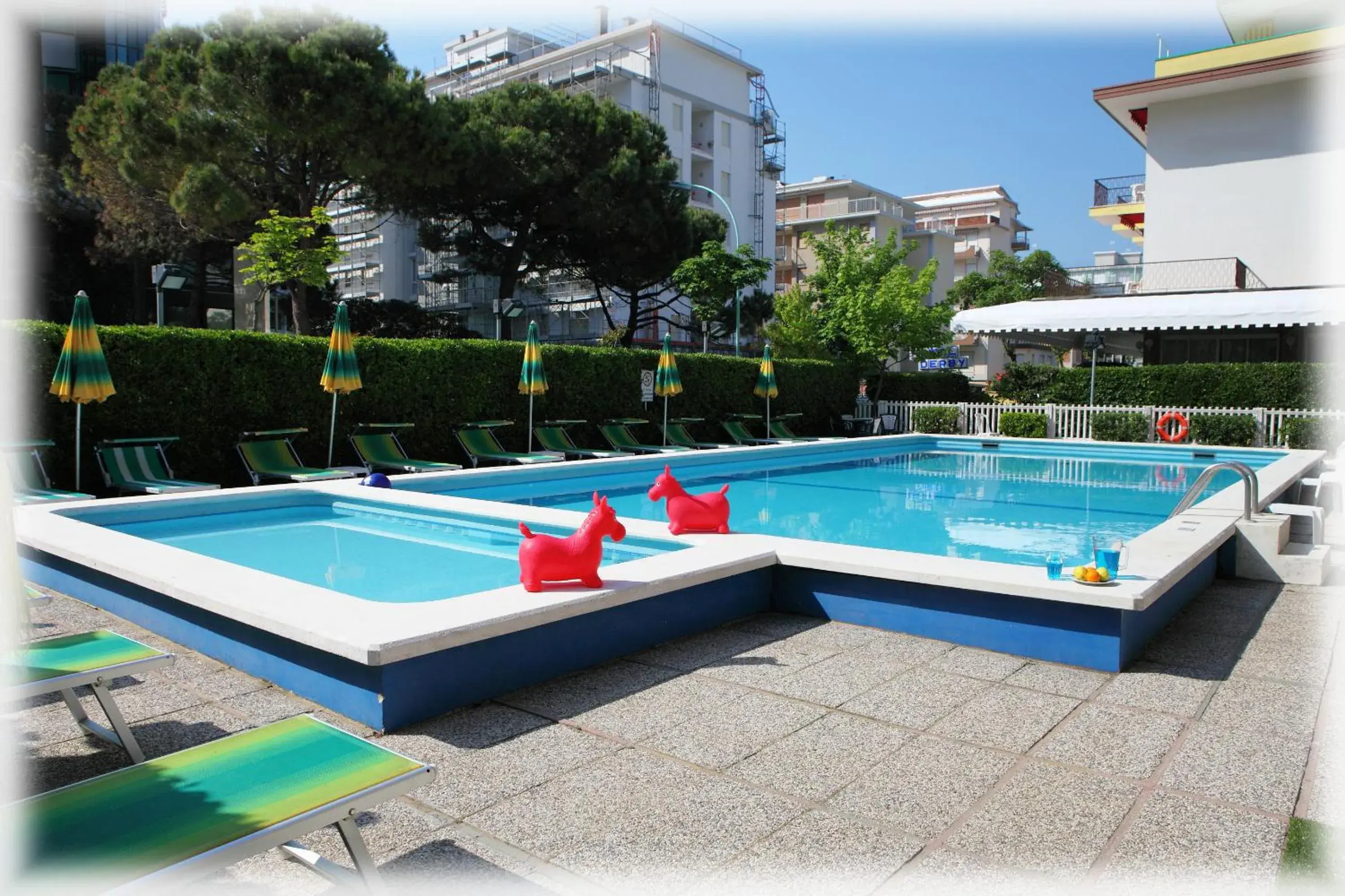 Swimming Pool in Hotel American